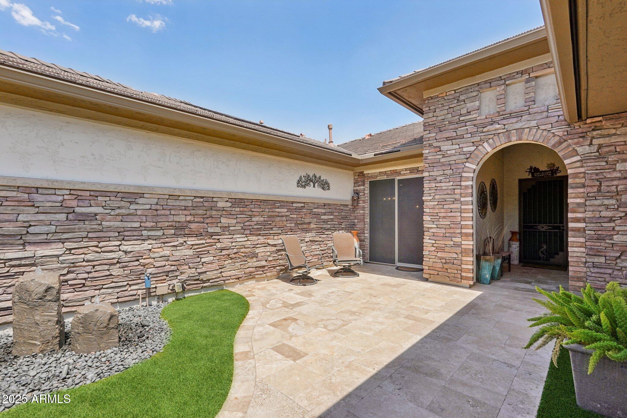 2215 N 169TH Avenue