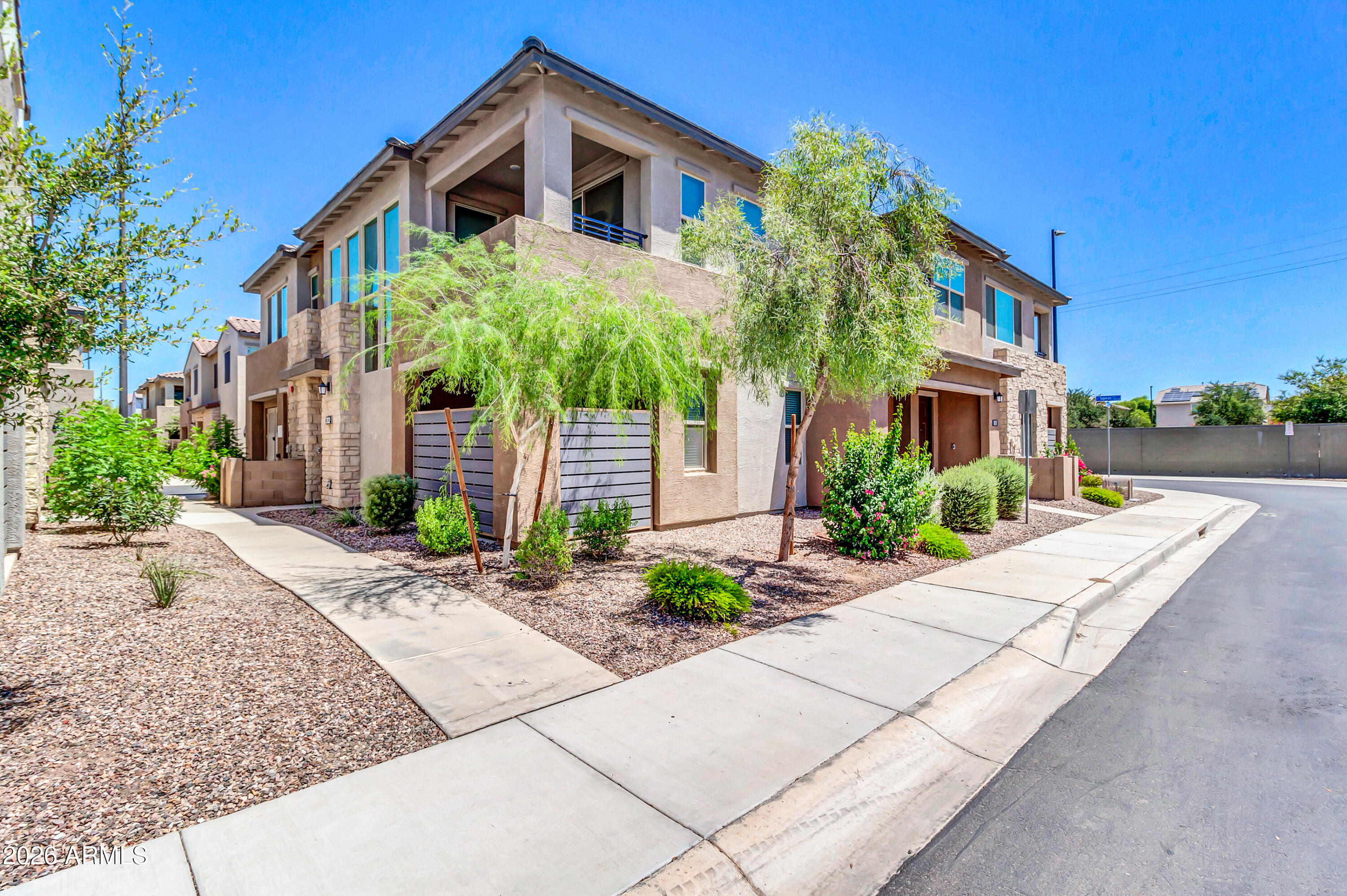 776 E DORAL Avenue 202