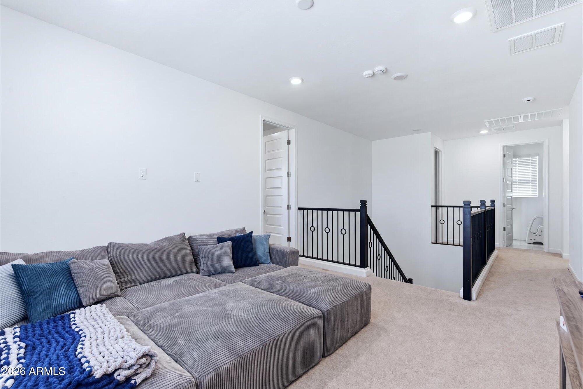 Hillstone-West - Residential