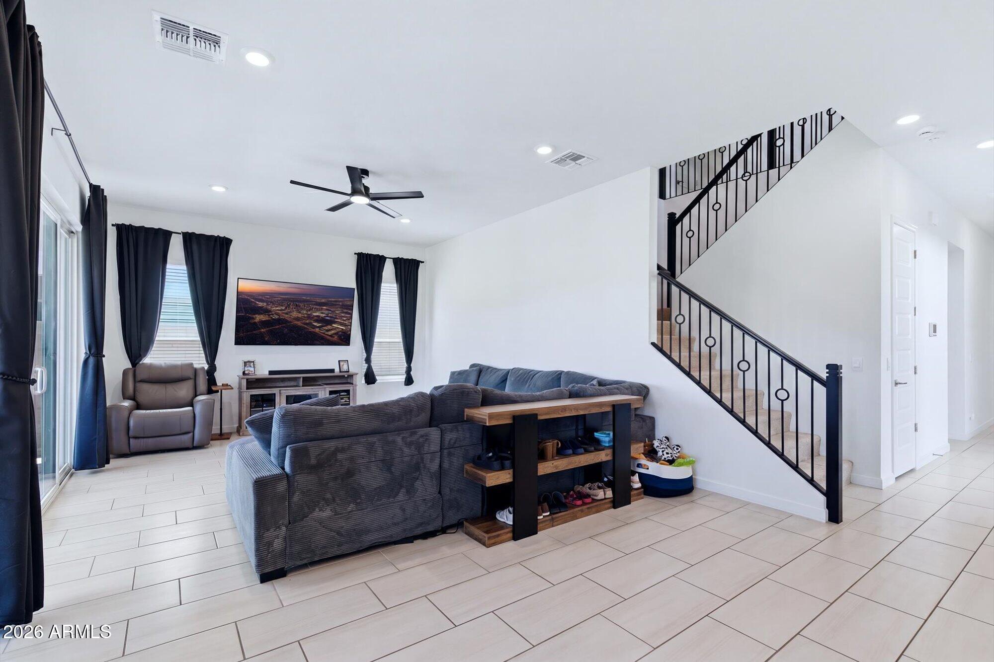 Hillstone-West - Residential