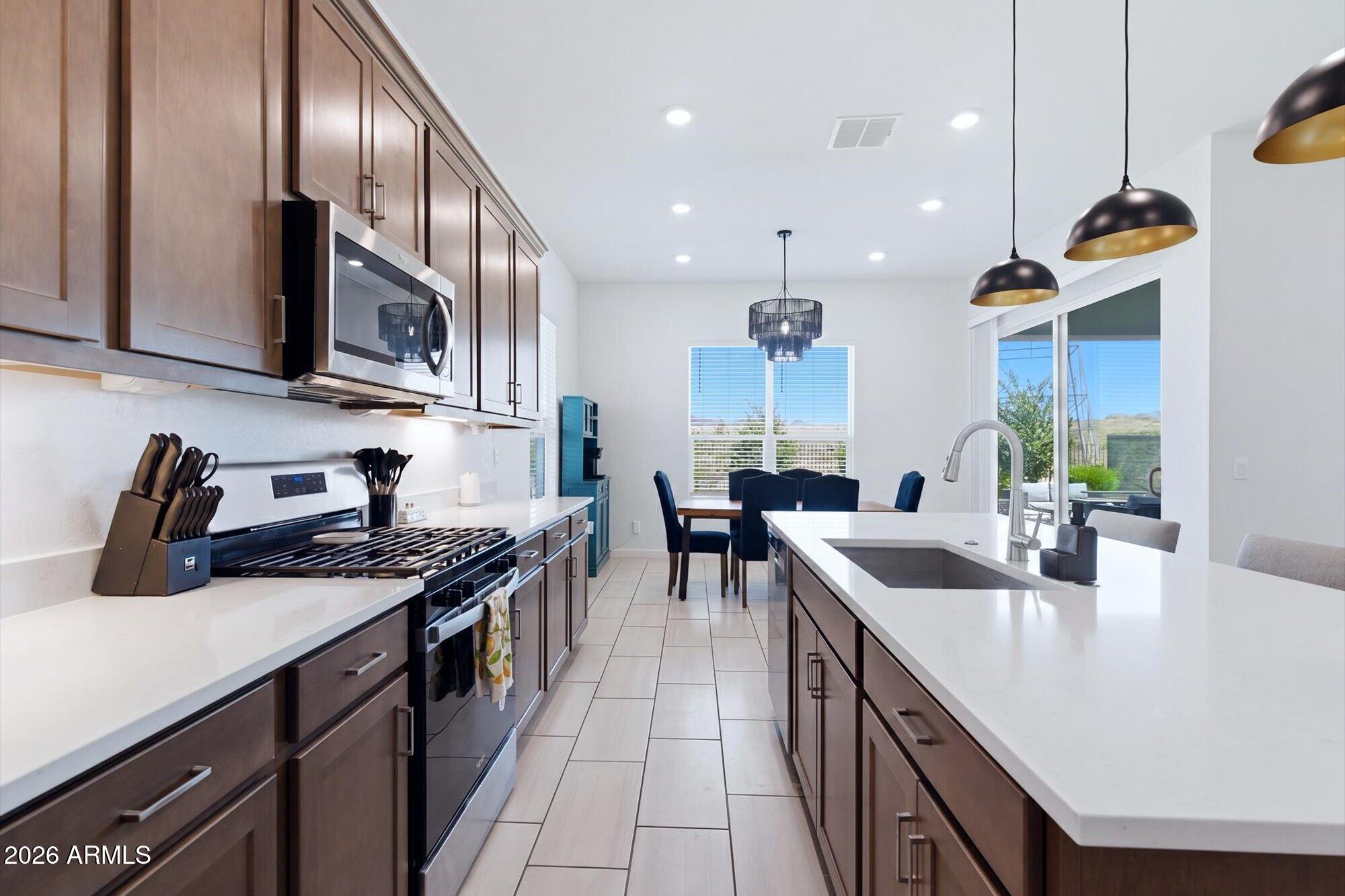 Hillstone-West - Residential