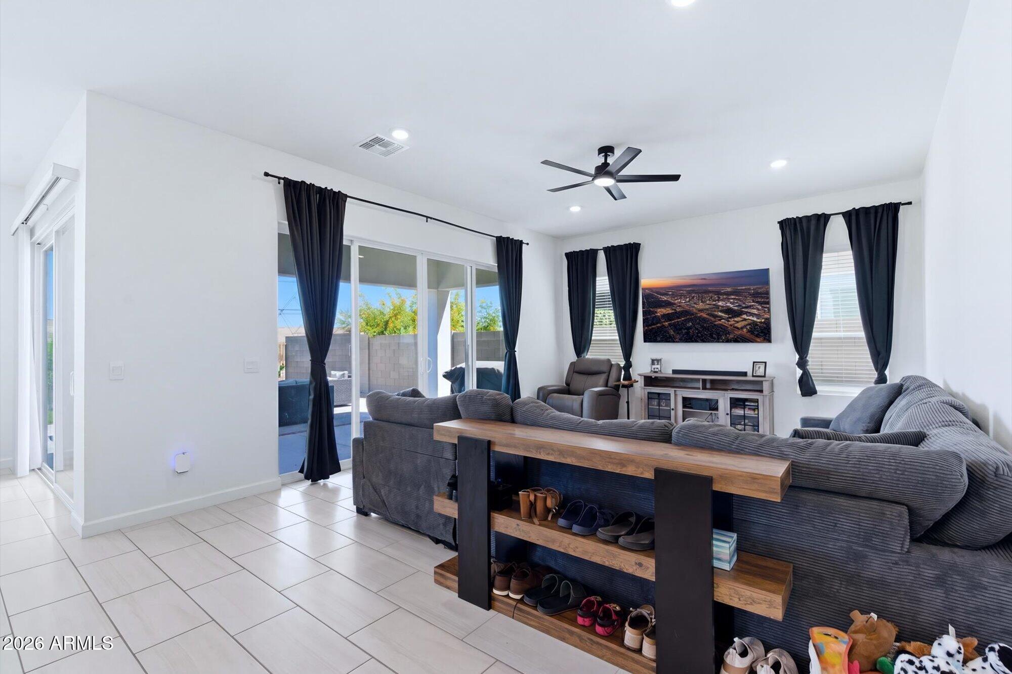 Hillstone-West - Residential