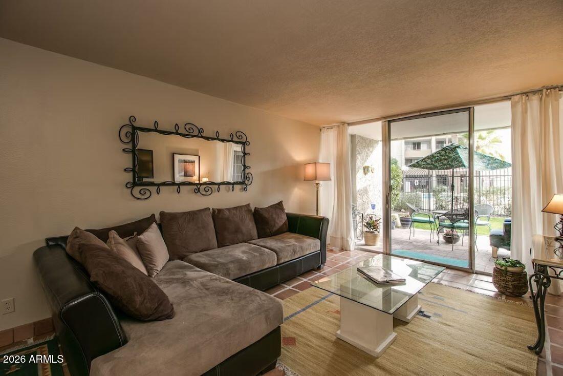 7625 E Camelback Road B117