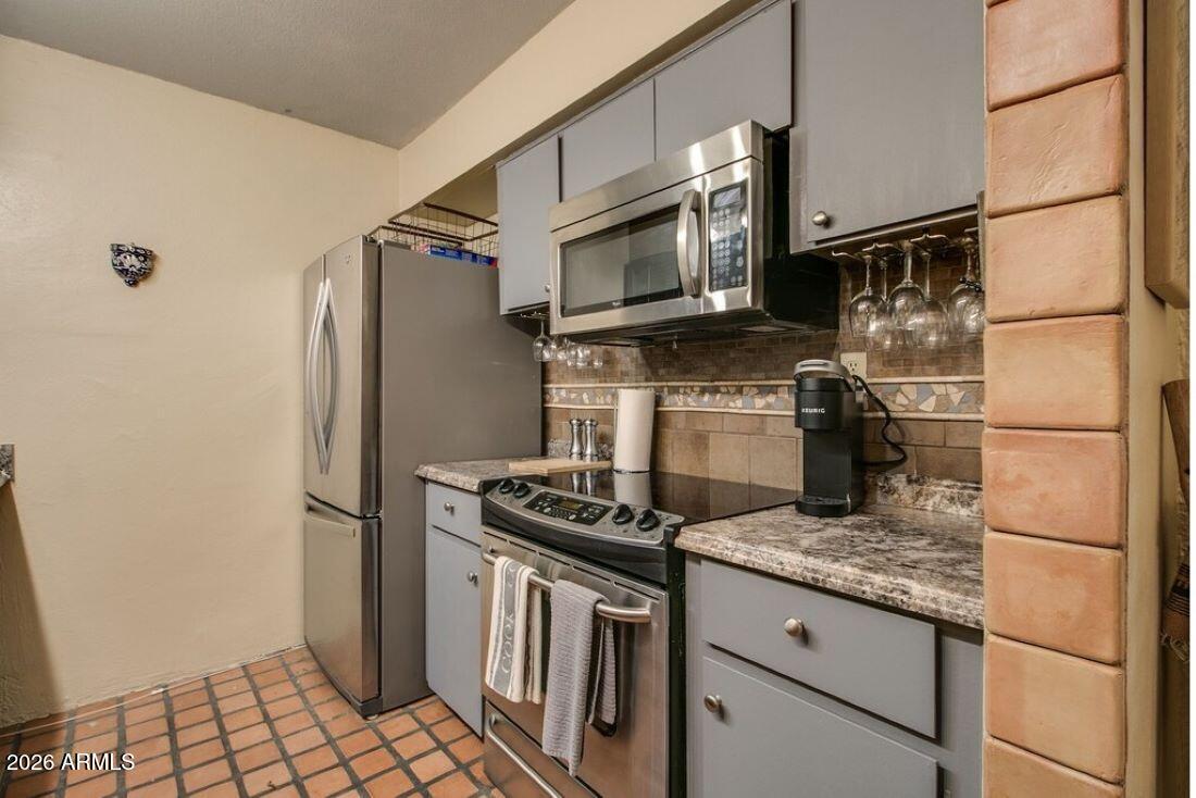7625 E Camelback Road B117