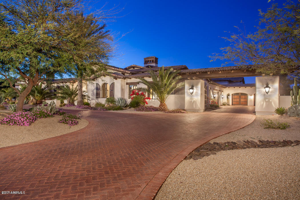 5761 N CASA BLANCA Drive