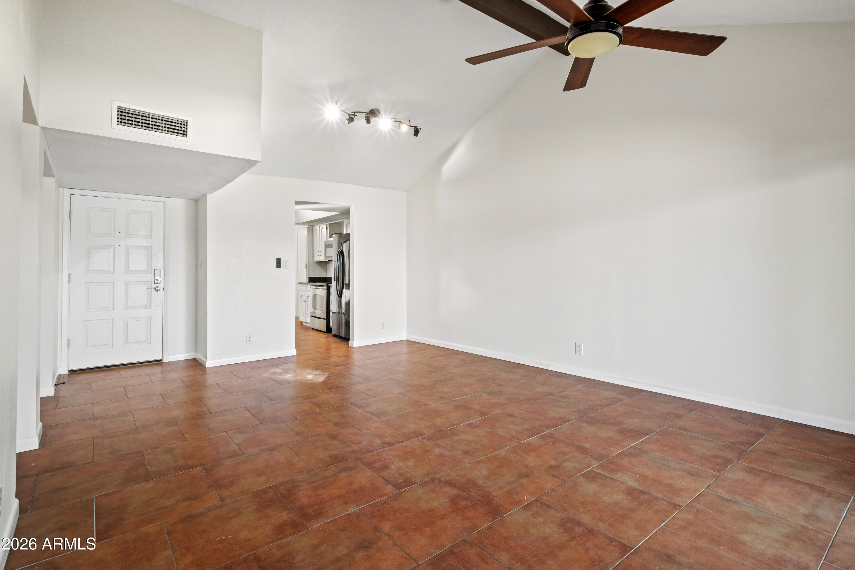 918 W SYCAMORE Place