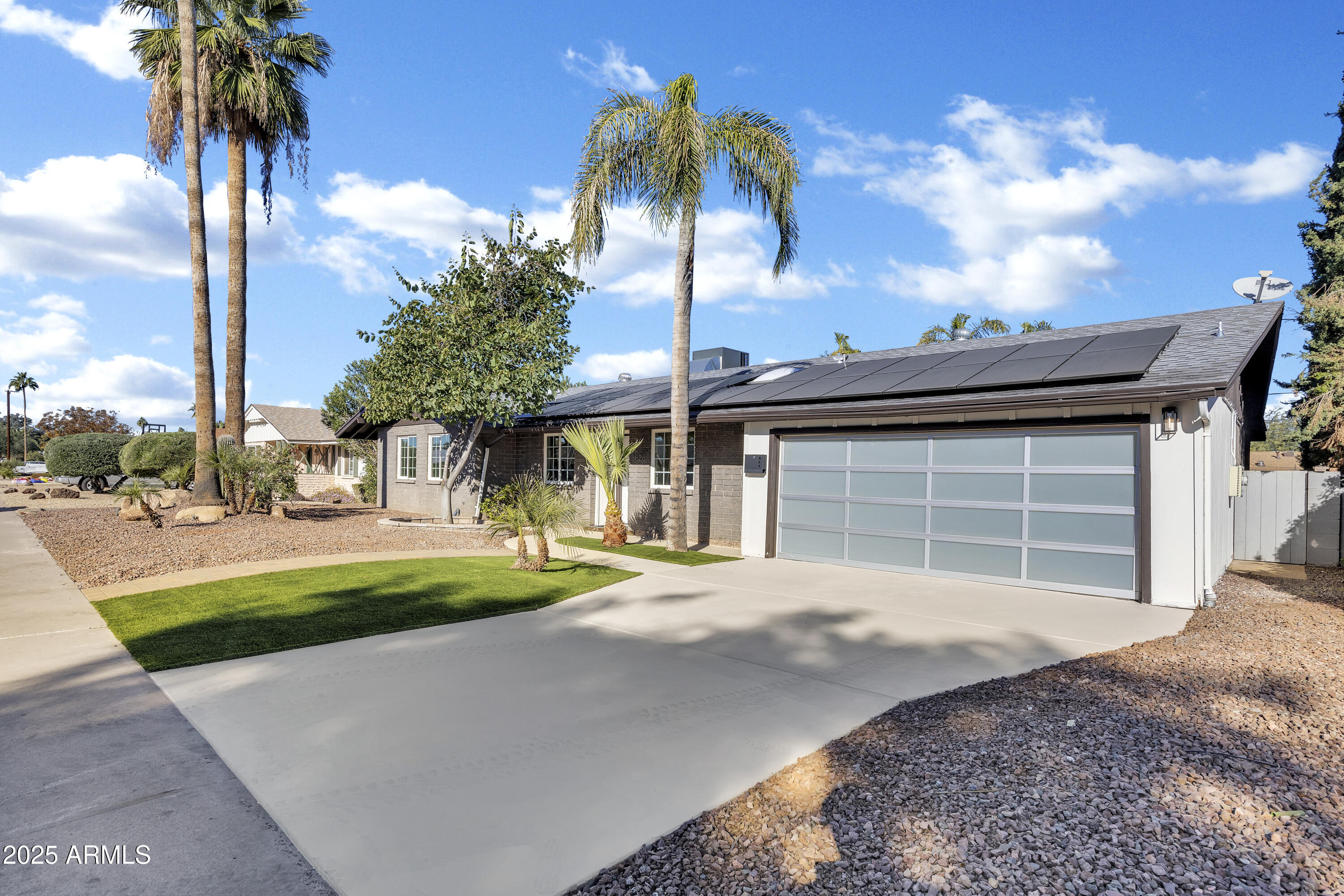 3828 E SAHUARO Drive