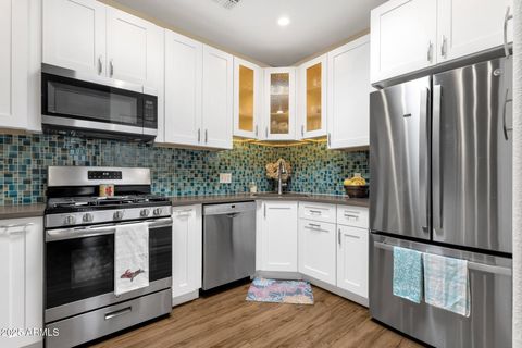 3221 N 37TH Street 10 Phoenix AZ 85018