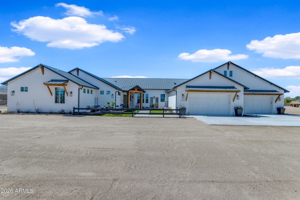 Photo of 37522 N 7th Avenue, Phoenix, AZ 85086 (MLS # 7002181)