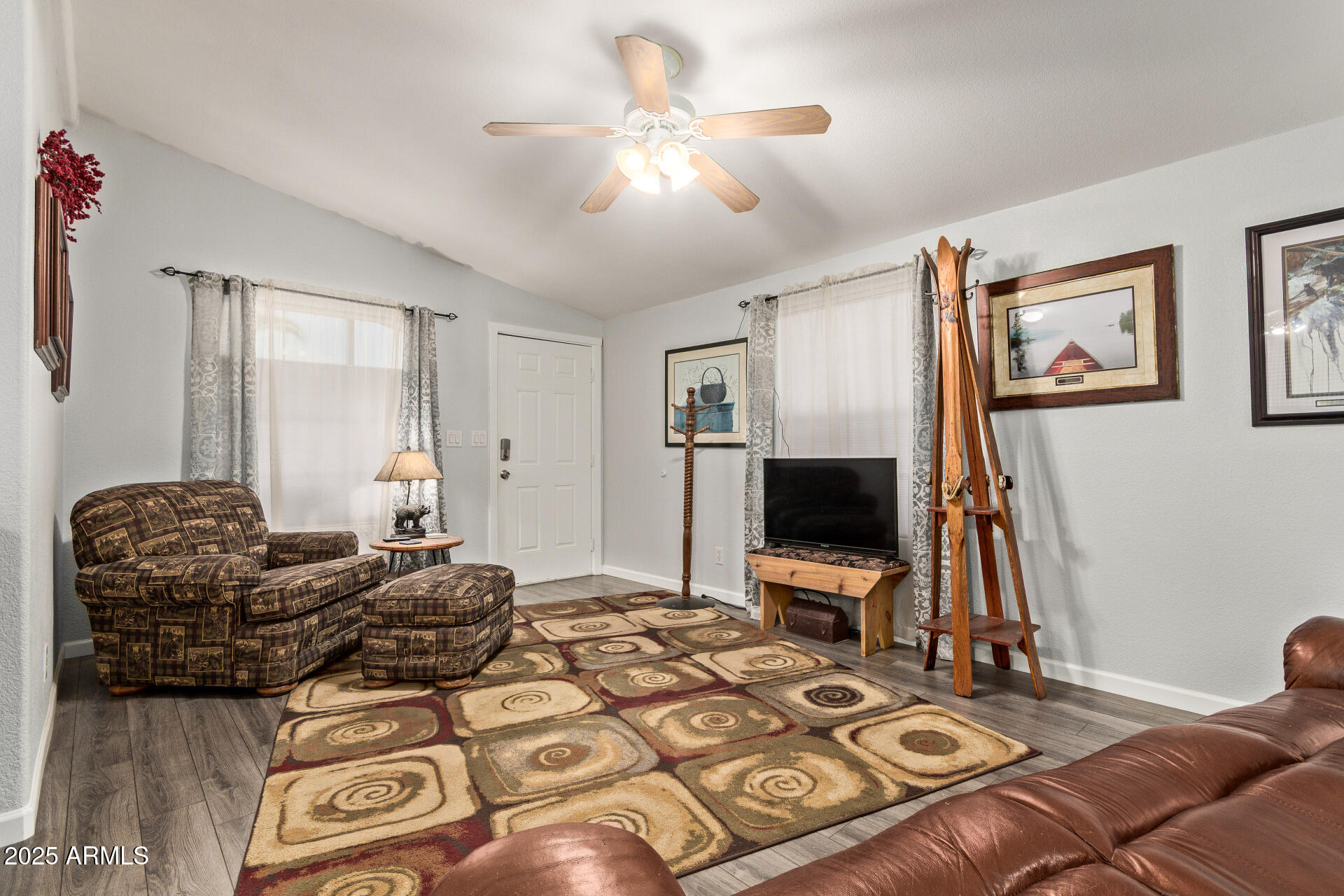 201 S GREENFIELD Road 140