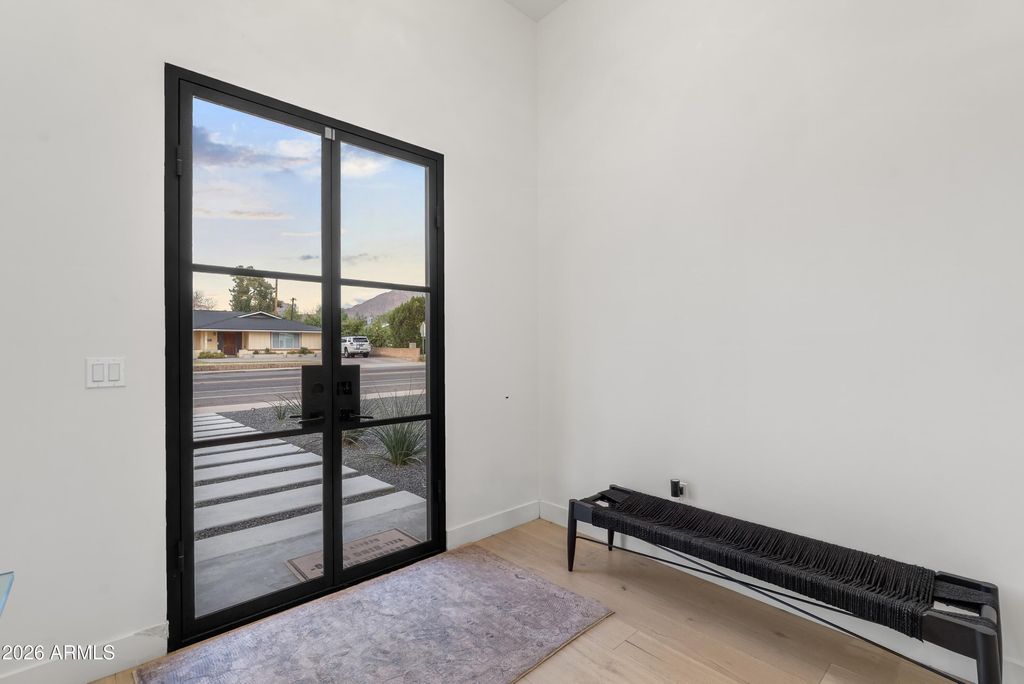 Photo of 4639 E Osborn Road, Phoenix, AZ 85018 (MLS # 7000106)