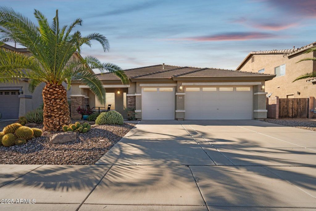 Photo of 21814 N Sunset Drive, Maricopa, AZ 85139 (MLS # 6952335)
