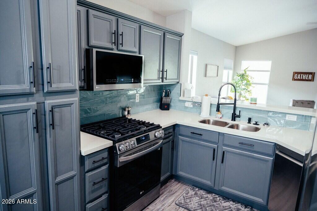 1376 E TRADEWIND Drive