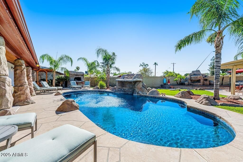 Photo of 1265 W Ellis Street, Mesa, AZ 85201 (MLS # 6932328)