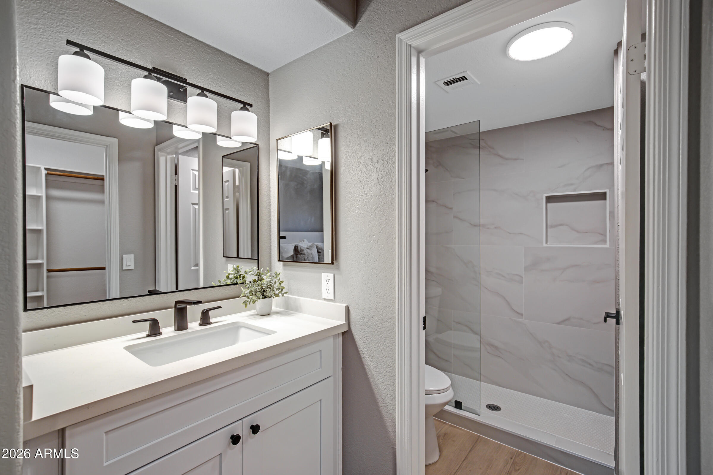 1825 W RAY Road 2070