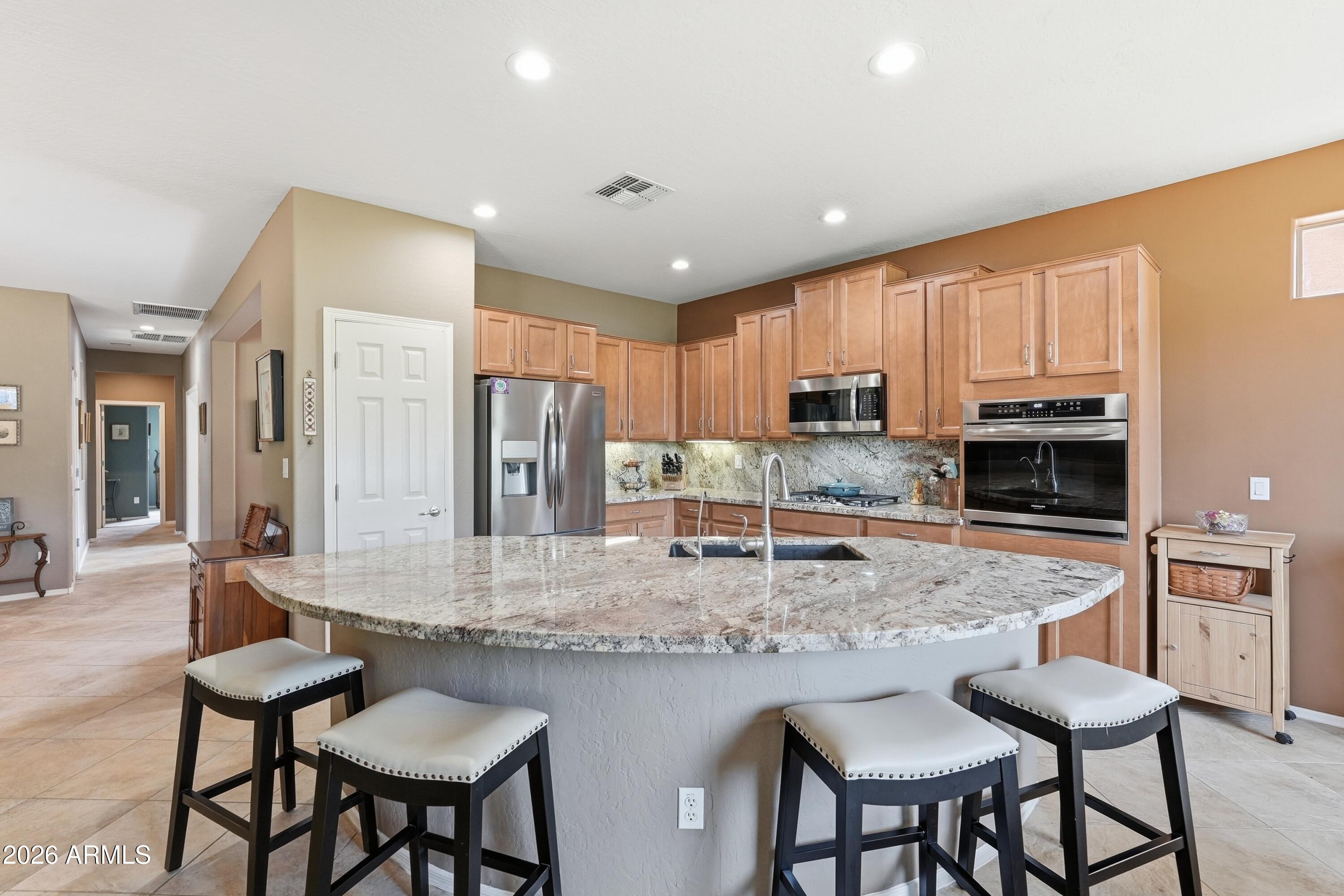 42809 W WHISPERING WIND Lane