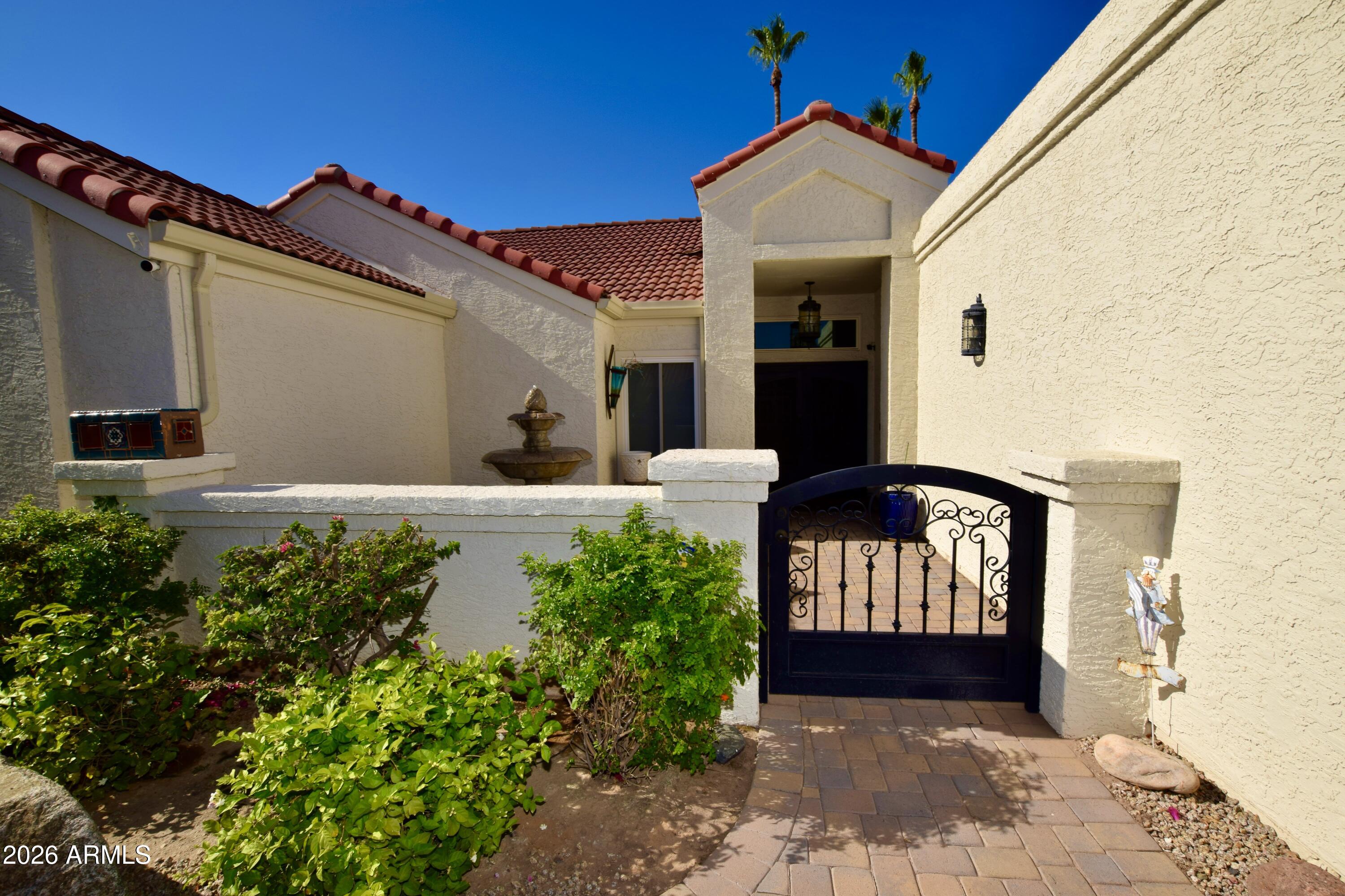 9015 E WINDROSE Drive