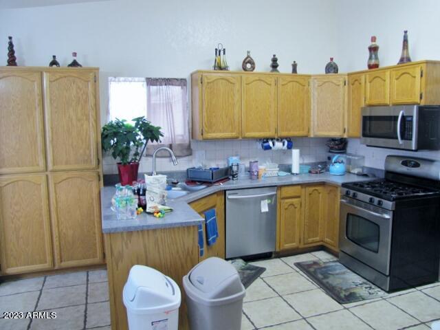 TRACT UNIT 117 - Residential