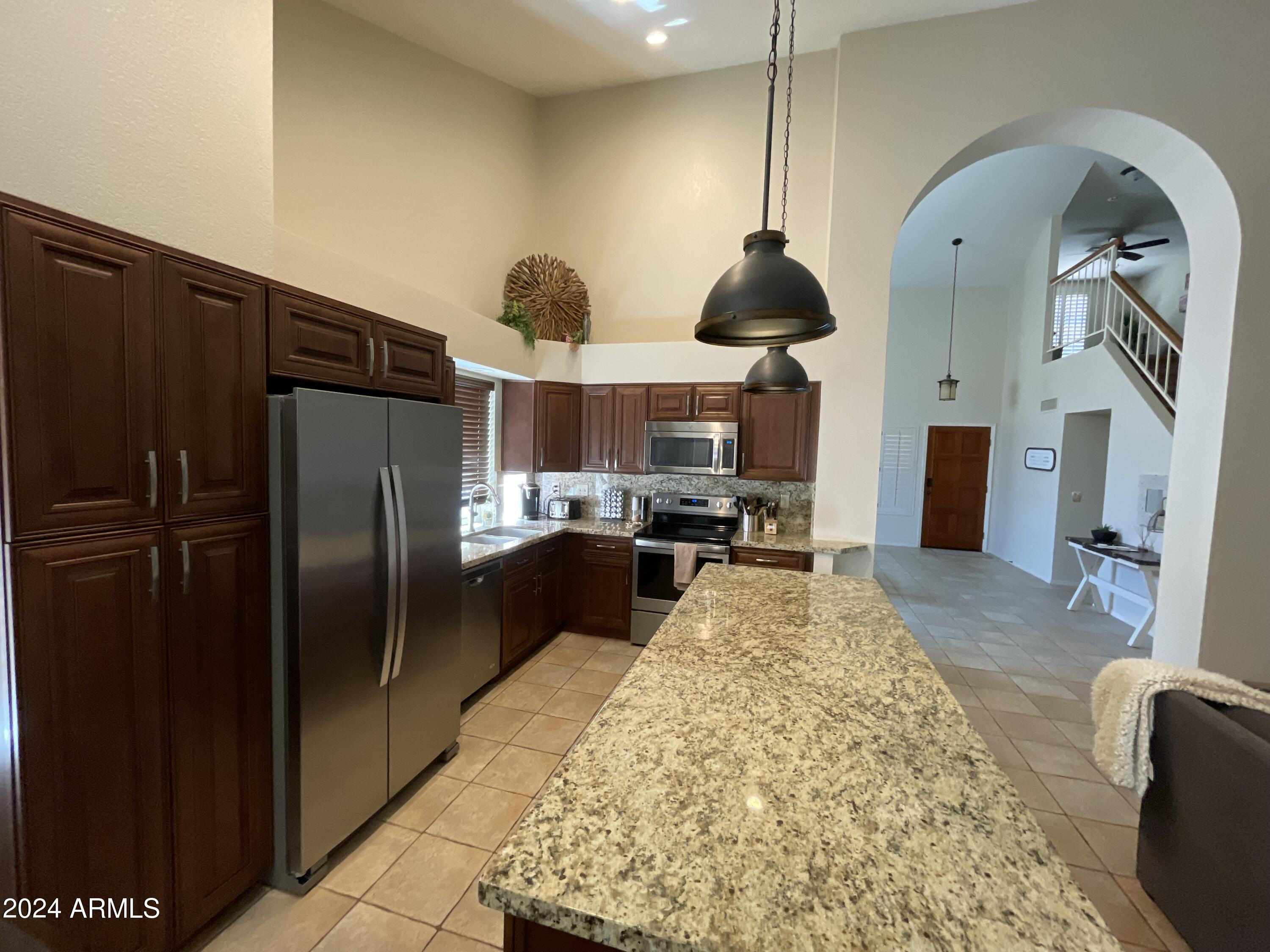 2322 E MILLBRAE Court