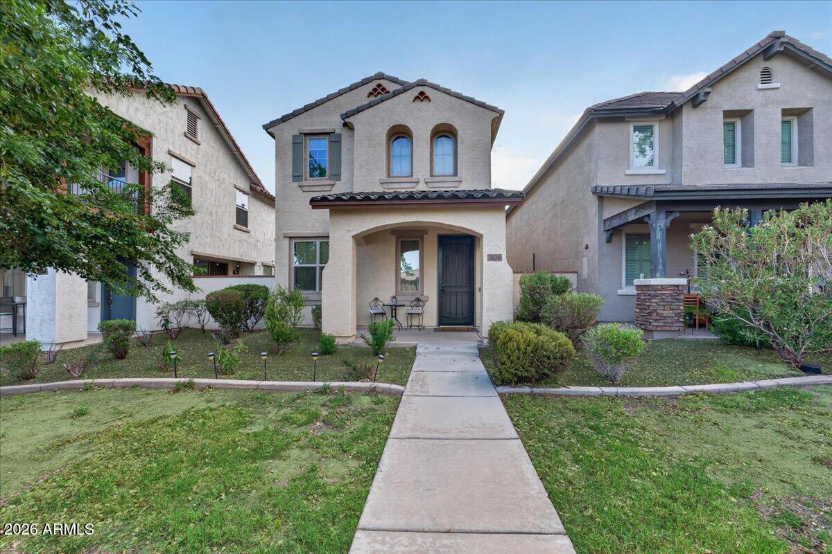 3036 N ACACIA Way