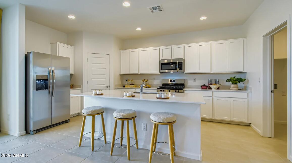 23204 W PARKWAY Drive