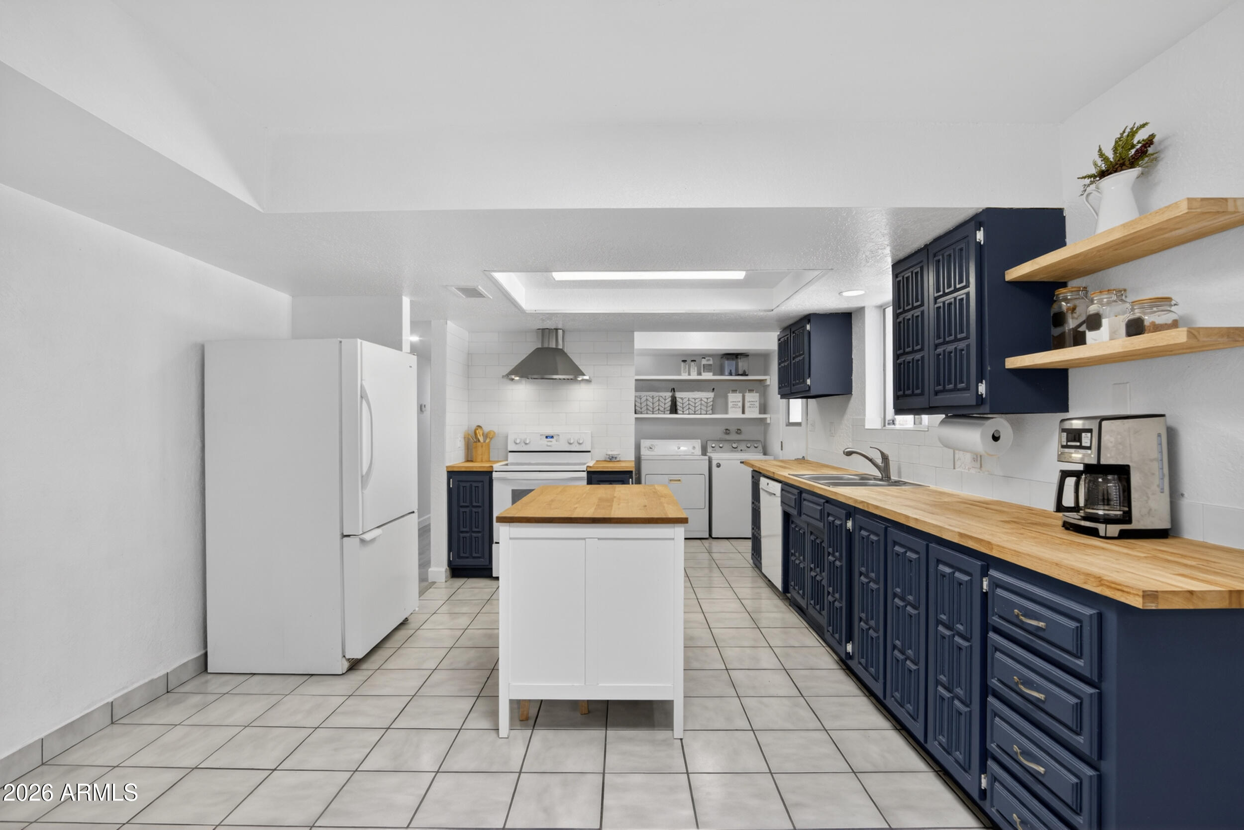 VALENCIA VILLAGE UNIT 2 - Residential