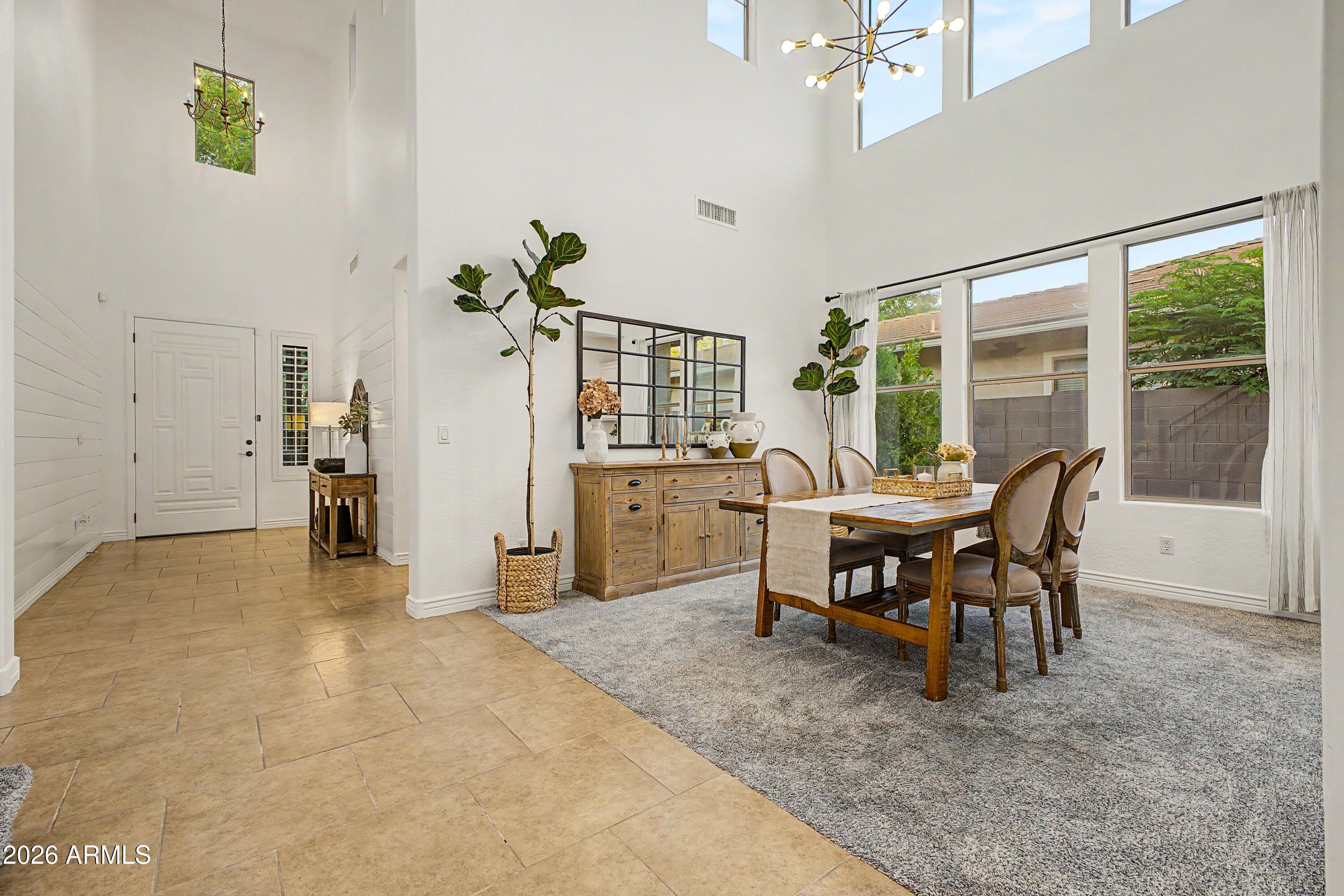 3853 E COMSTOCK Drive