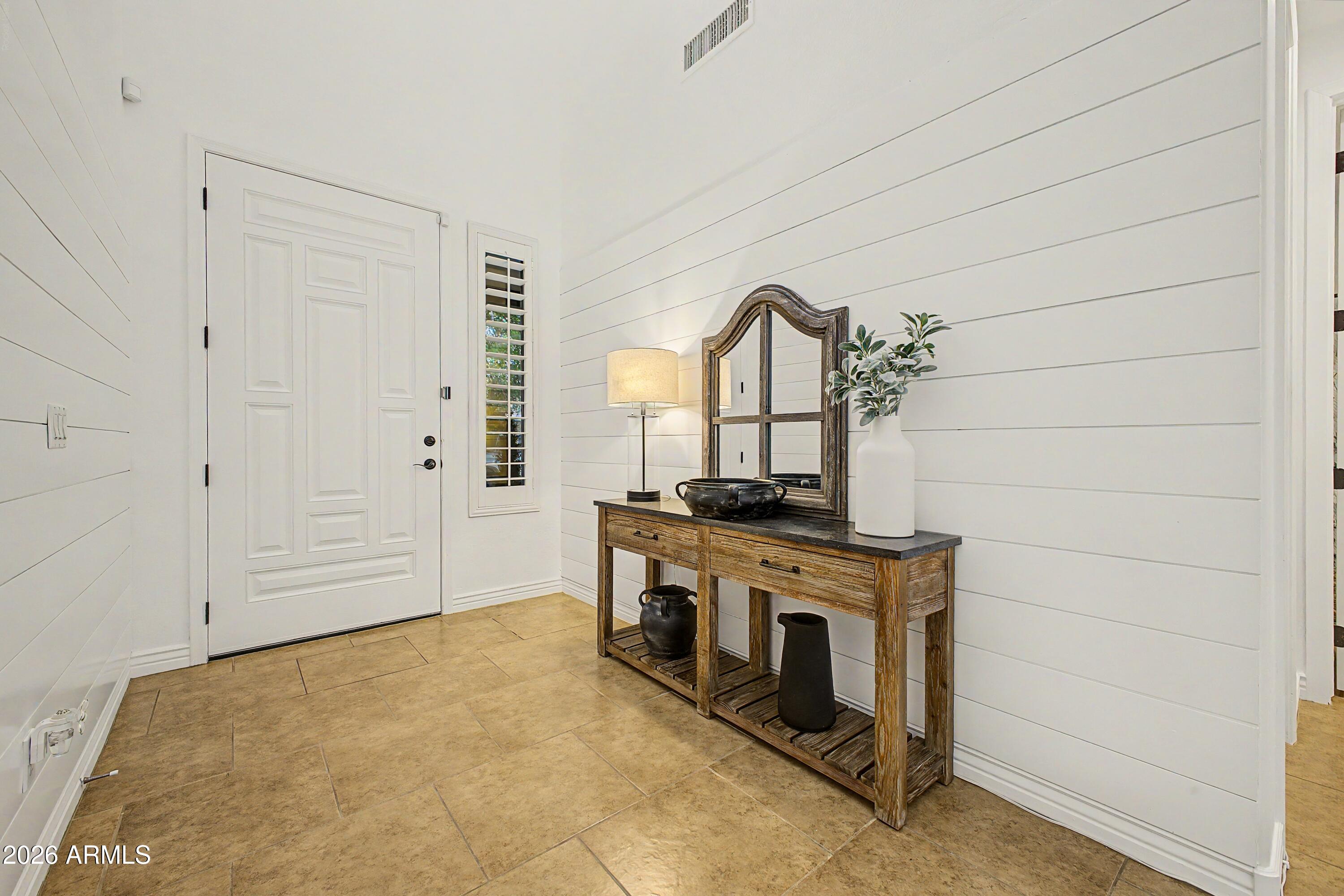 3853 E COMSTOCK Drive