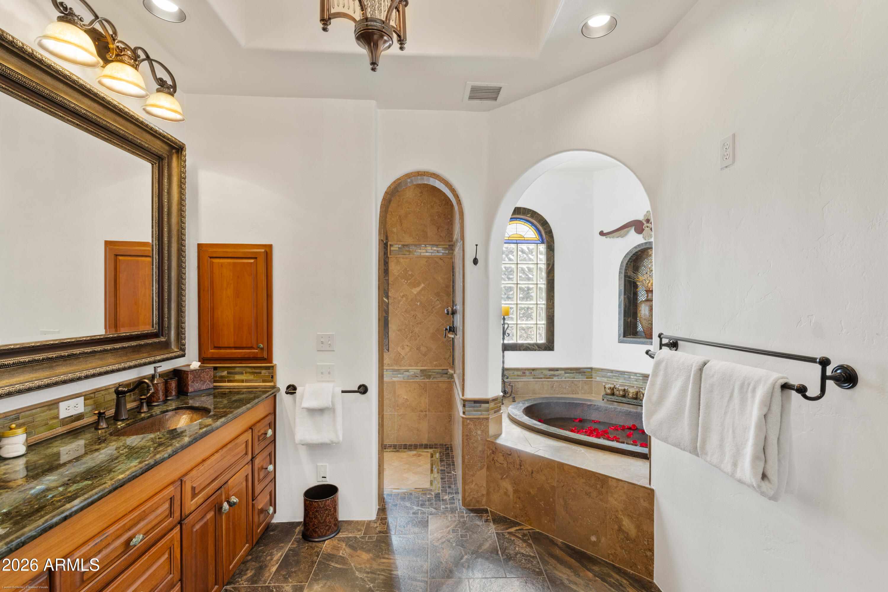 Sedona, Arizona, 86351, United States, 5 Bedrooms Bedrooms, ,4 BathroomsBathrooms,Residential,Active,2042688