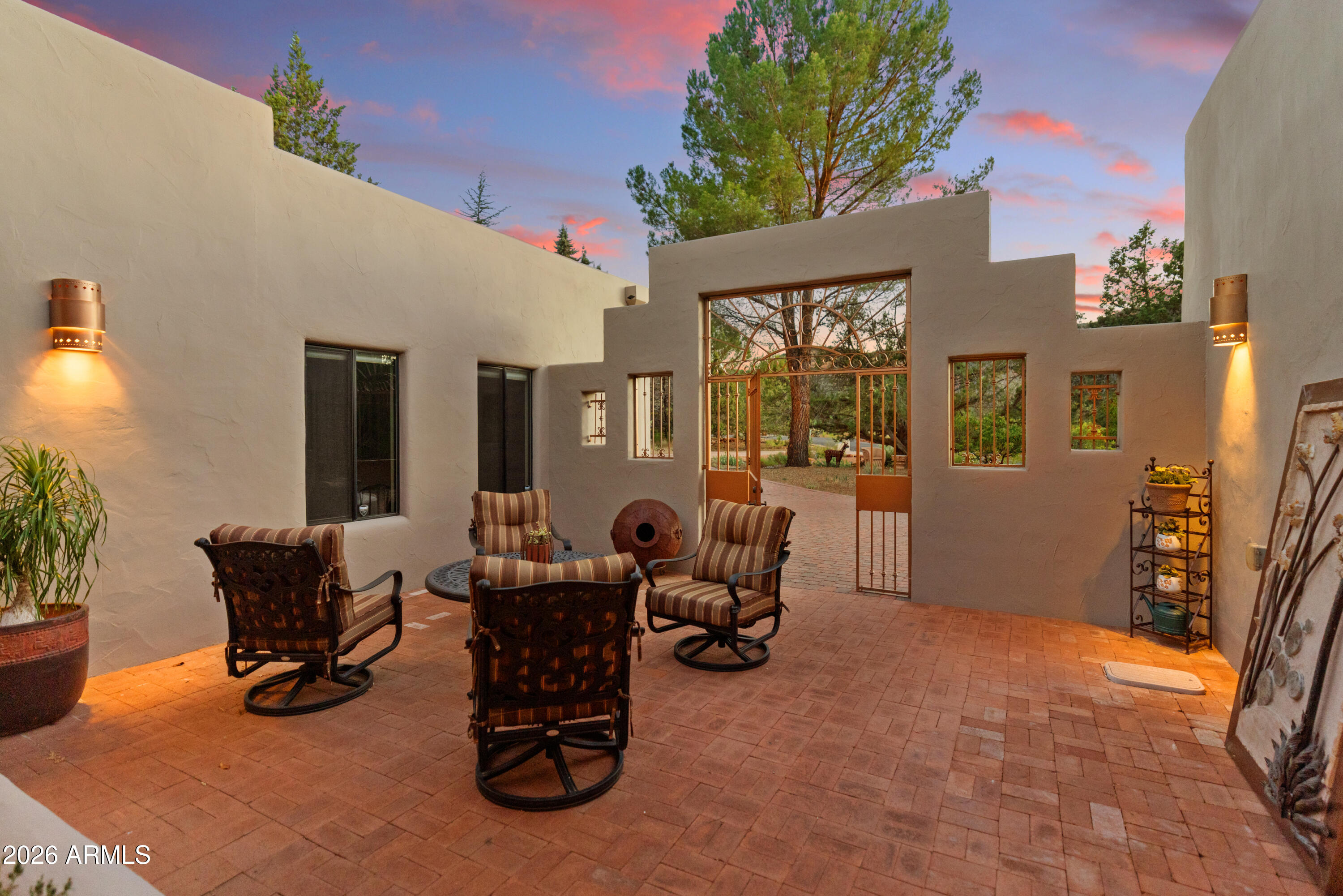 Sedona, Arizona, 86351, United States, 5 Bedrooms Bedrooms, ,4 BathroomsBathrooms,Residential,Active,2042688