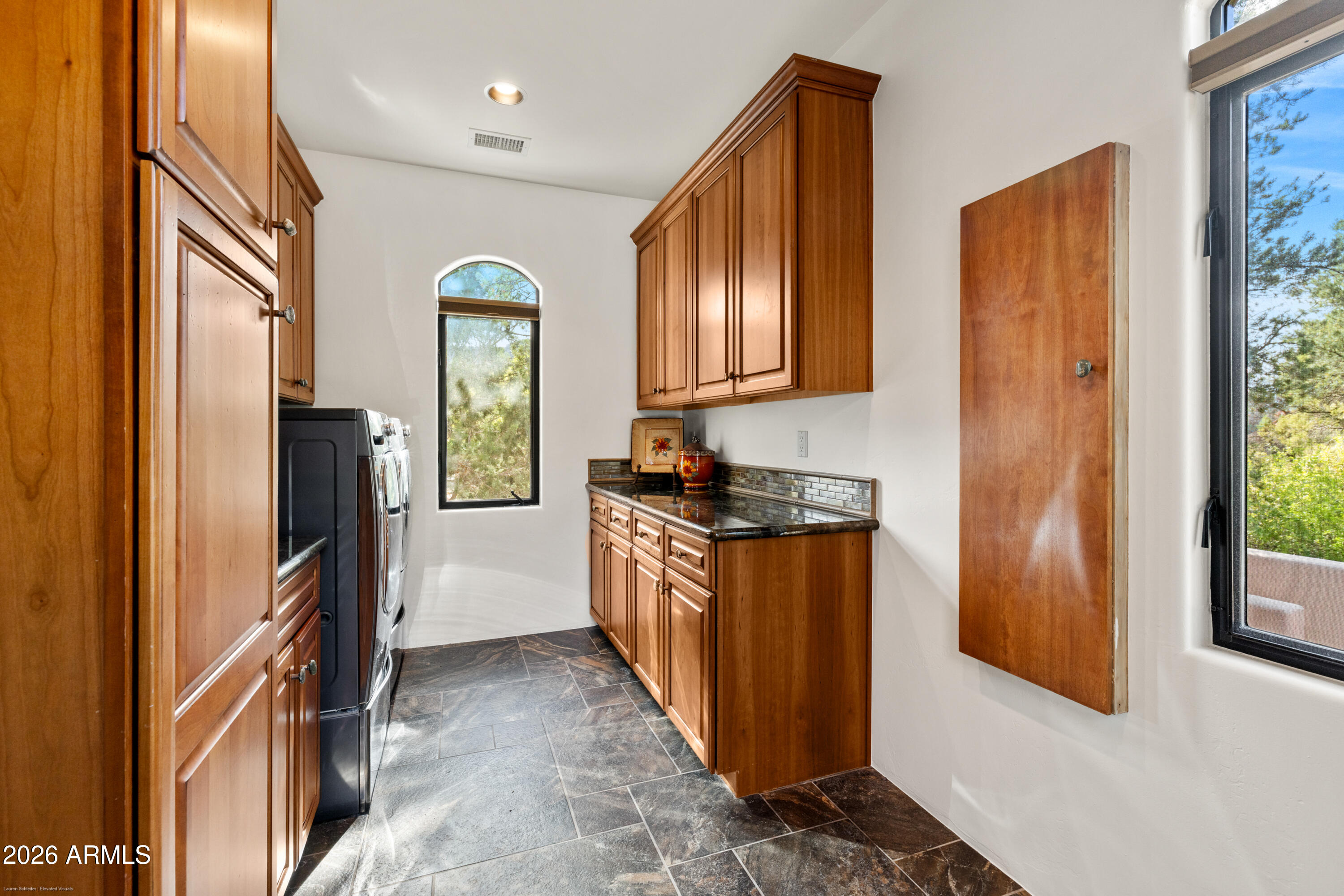 Sedona, Arizona, 86351, United States, 5 Bedrooms Bedrooms, ,4 BathroomsBathrooms,Residential,Active,2042688