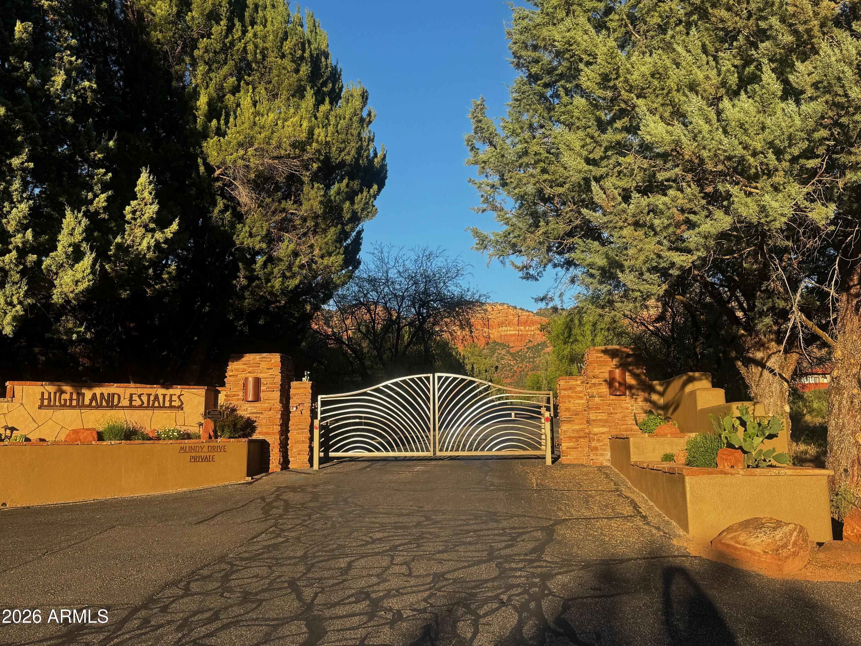 Sedona, Arizona, 86351, United States, 5 Bedrooms Bedrooms, ,4 BathroomsBathrooms,Residential,Active,2042688