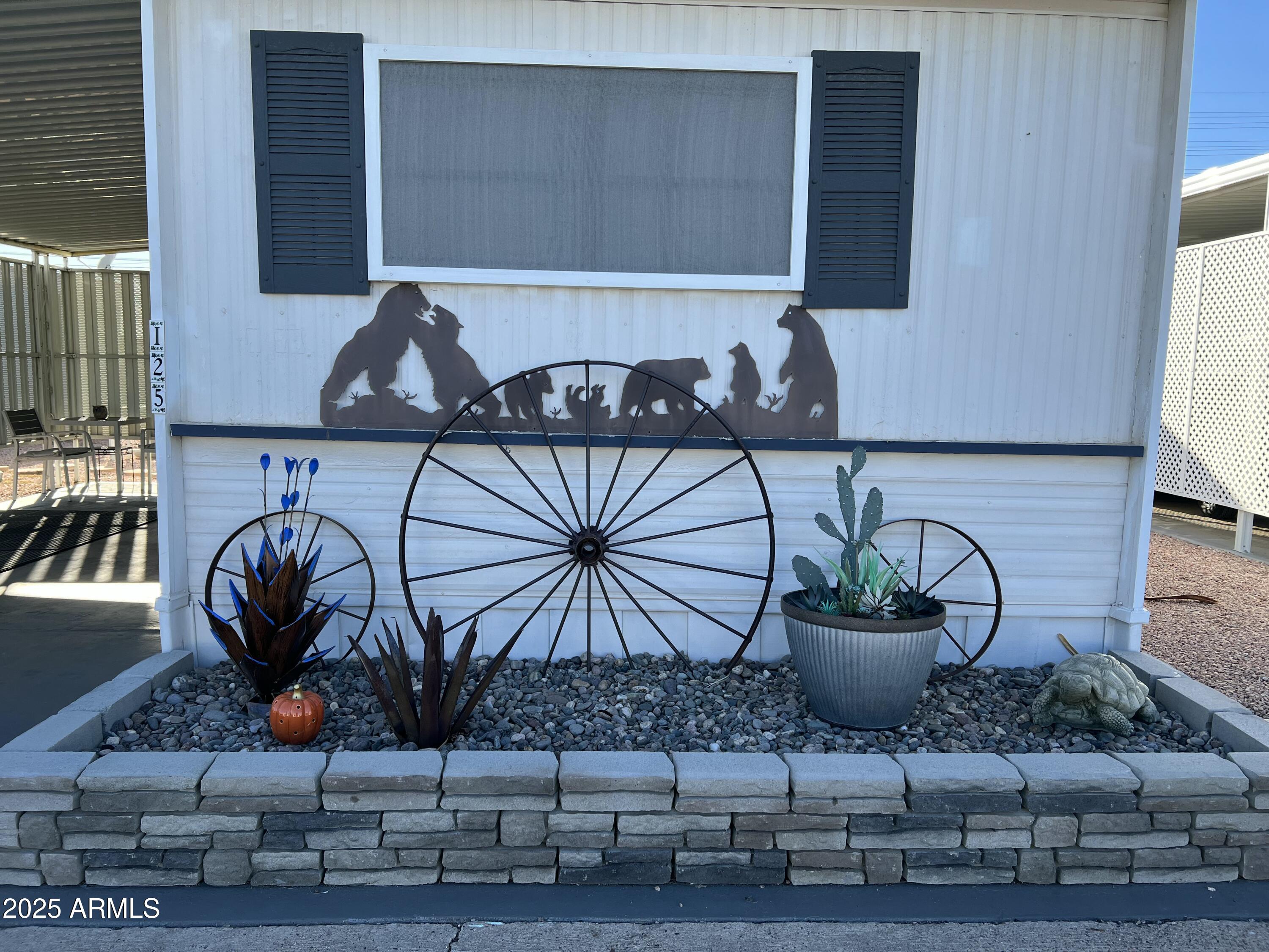 7807 E MAIN Street I-25