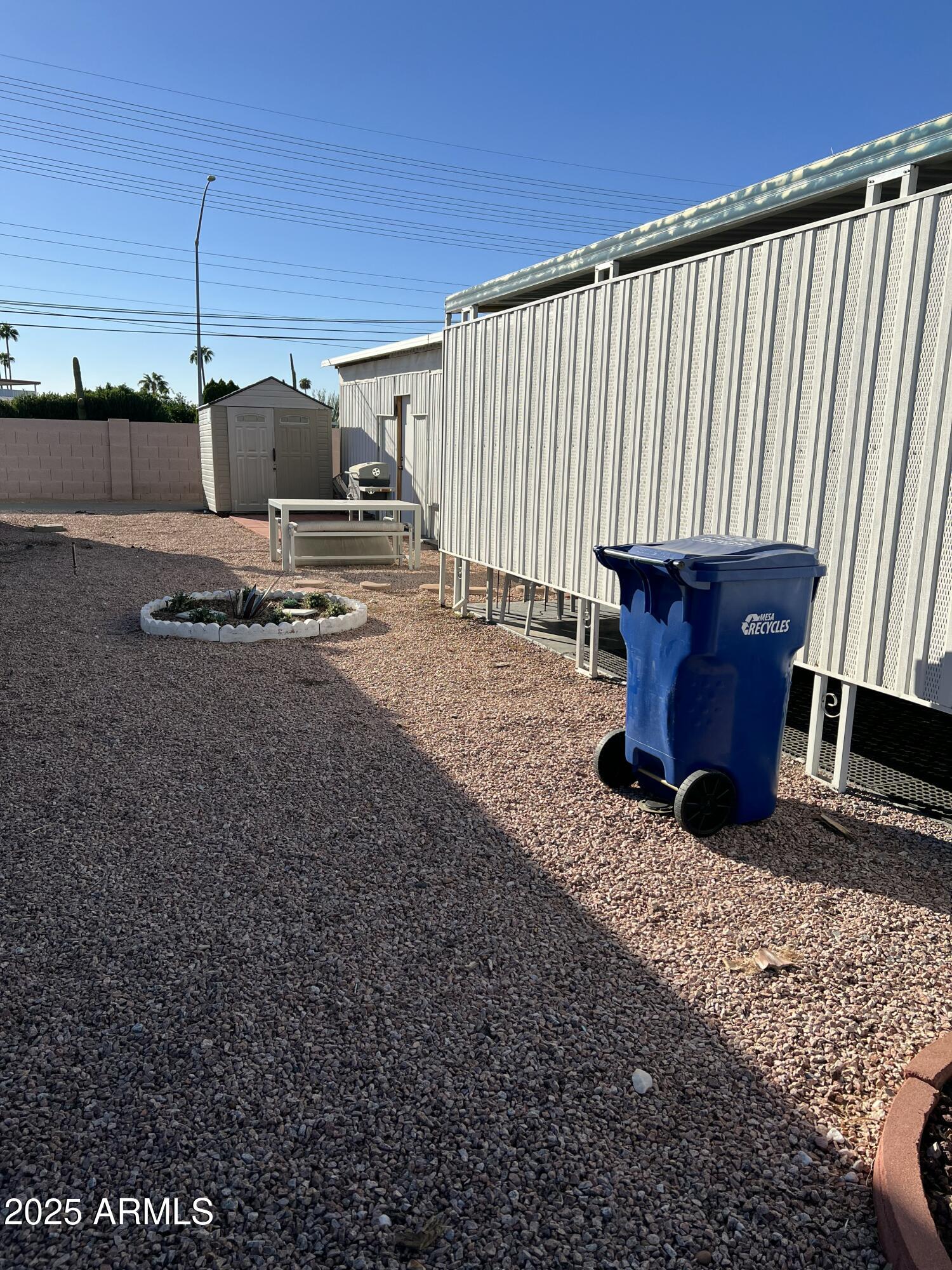 7807 E MAIN Street I-25