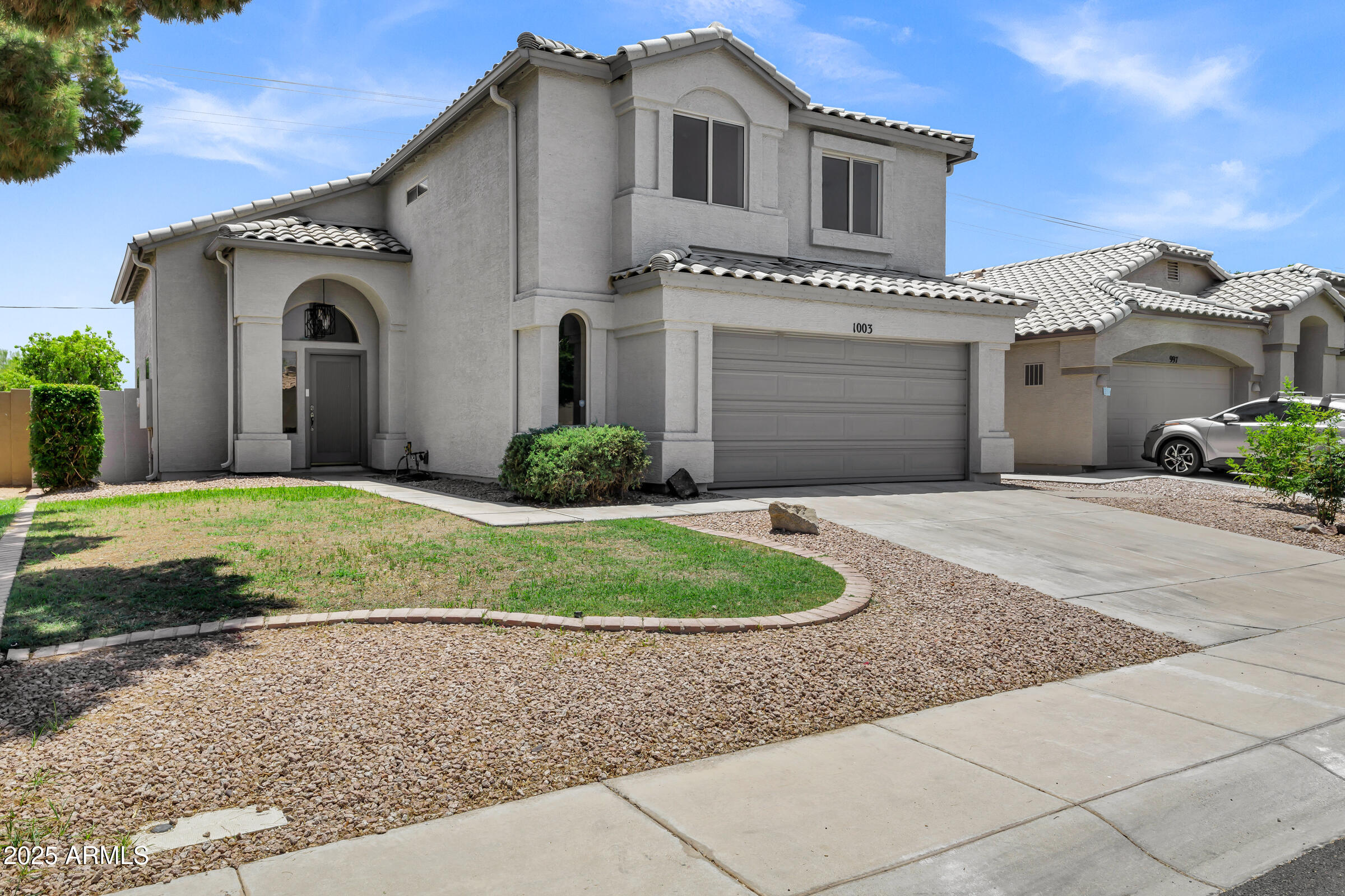 Homes 2 1003 E PRINCETON Avenue