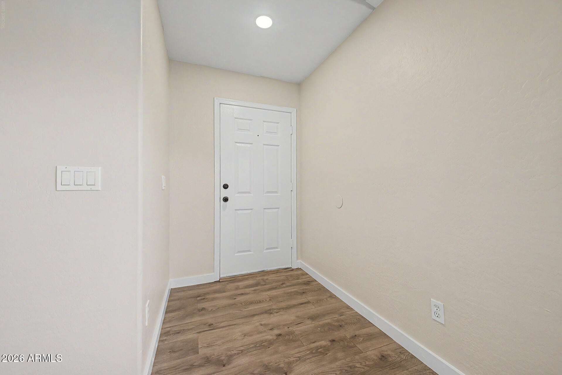 12737 W LAUREL Lane