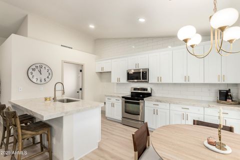 837 N GRANITE Street Gilbert AZ 85234