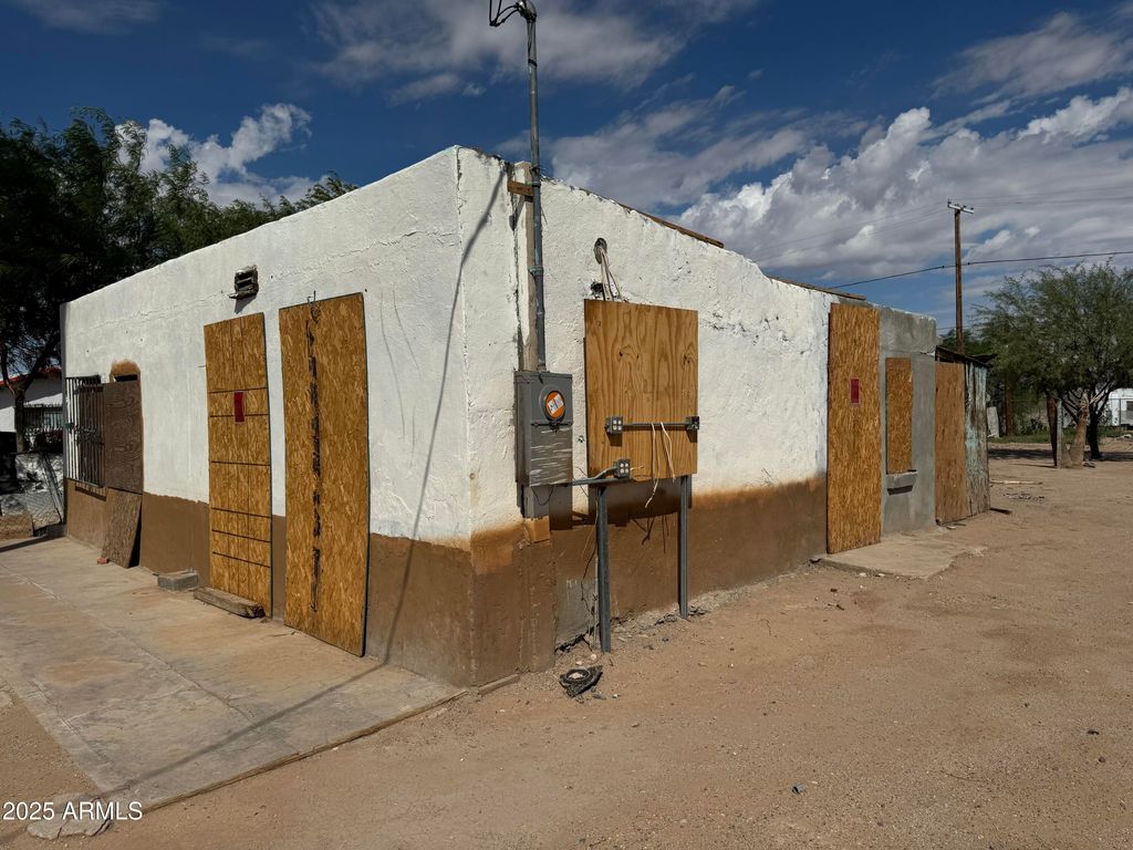 Photo of 308 W Dr Martin Luther King Street, Eloy, AZ 85131 (MLS # 6919432)