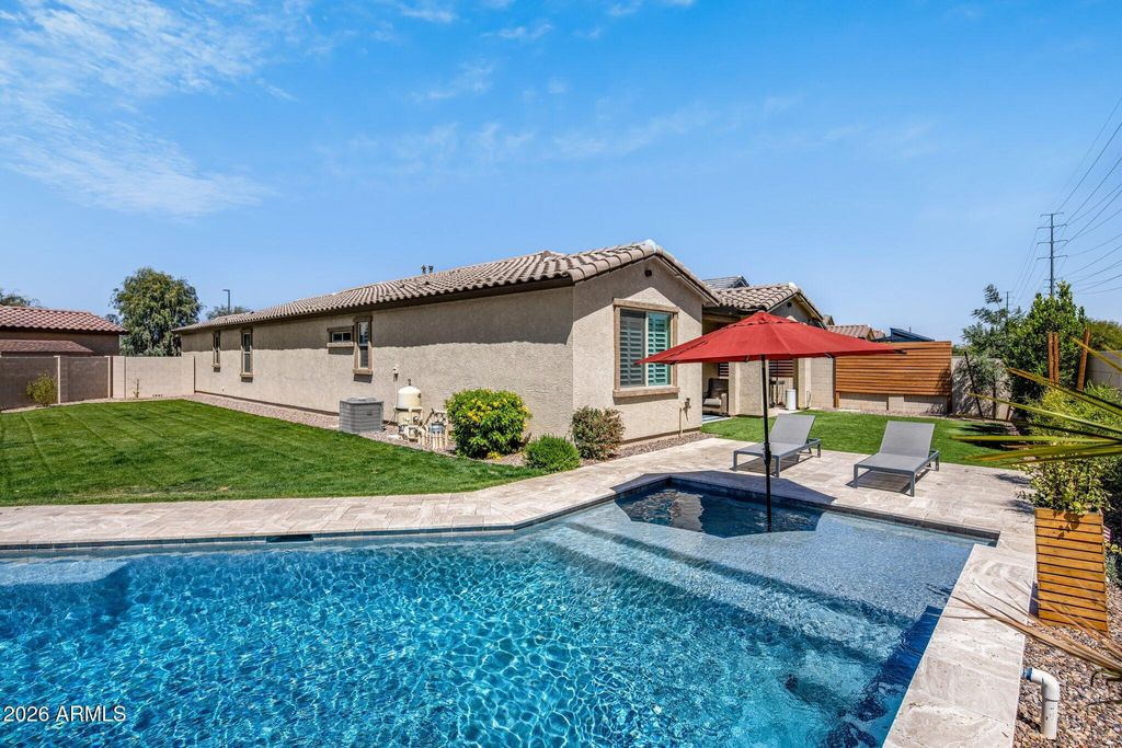 Photo of 621 E Buckingham Avenue, Gilbert, AZ 85297 (MLS # 6988925)