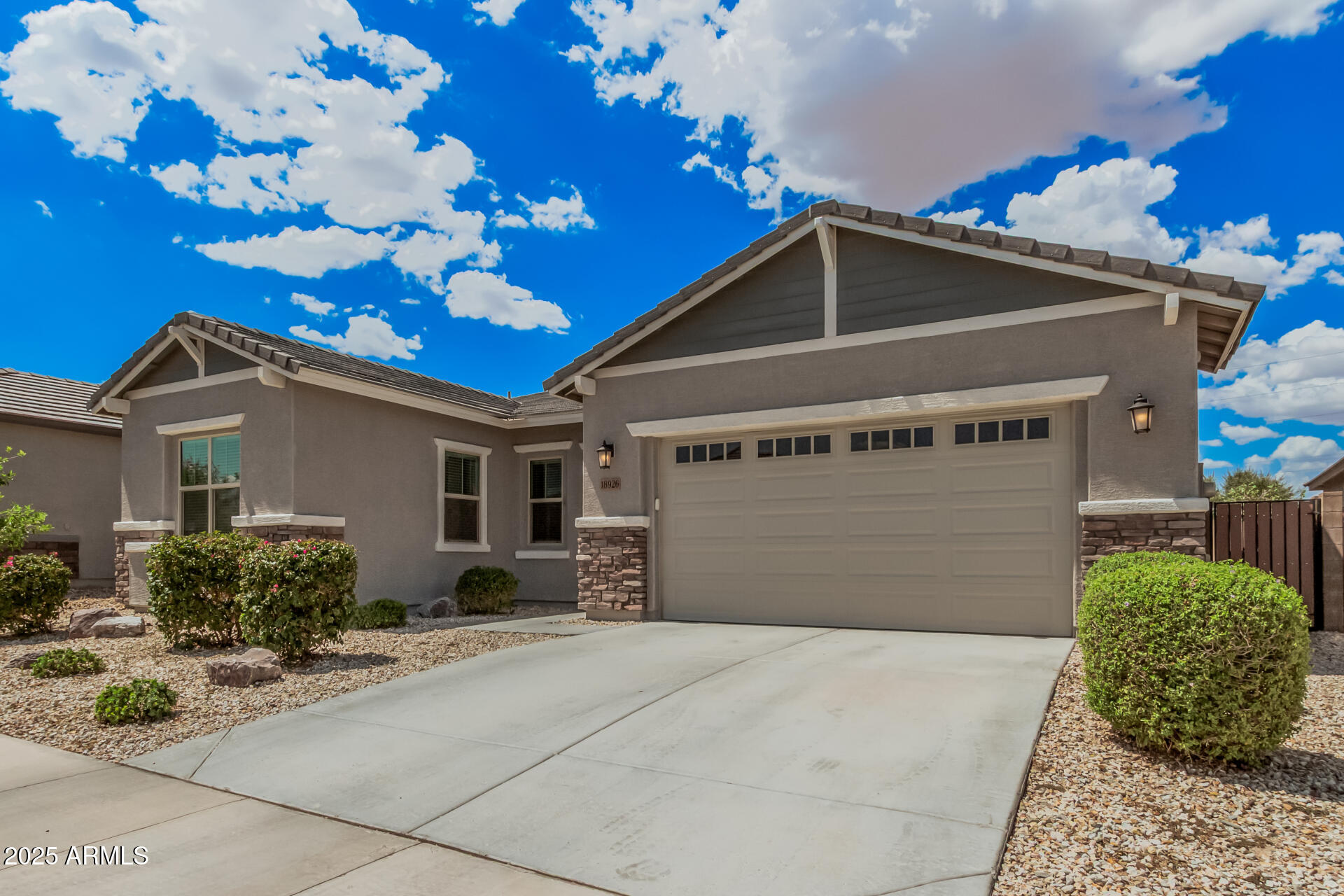 18926 W DESERT HILLS Drive