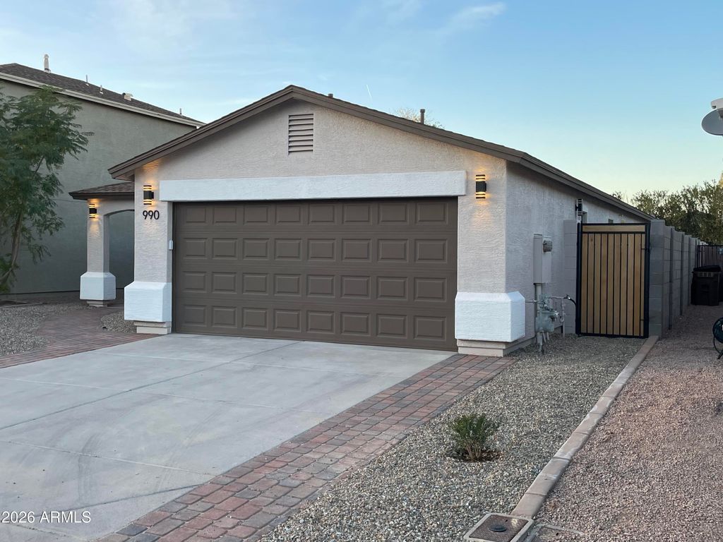 Photo of 990 E Desert Rose Trail, San Tan Valley, AZ 85143 (MLS # 6989030)