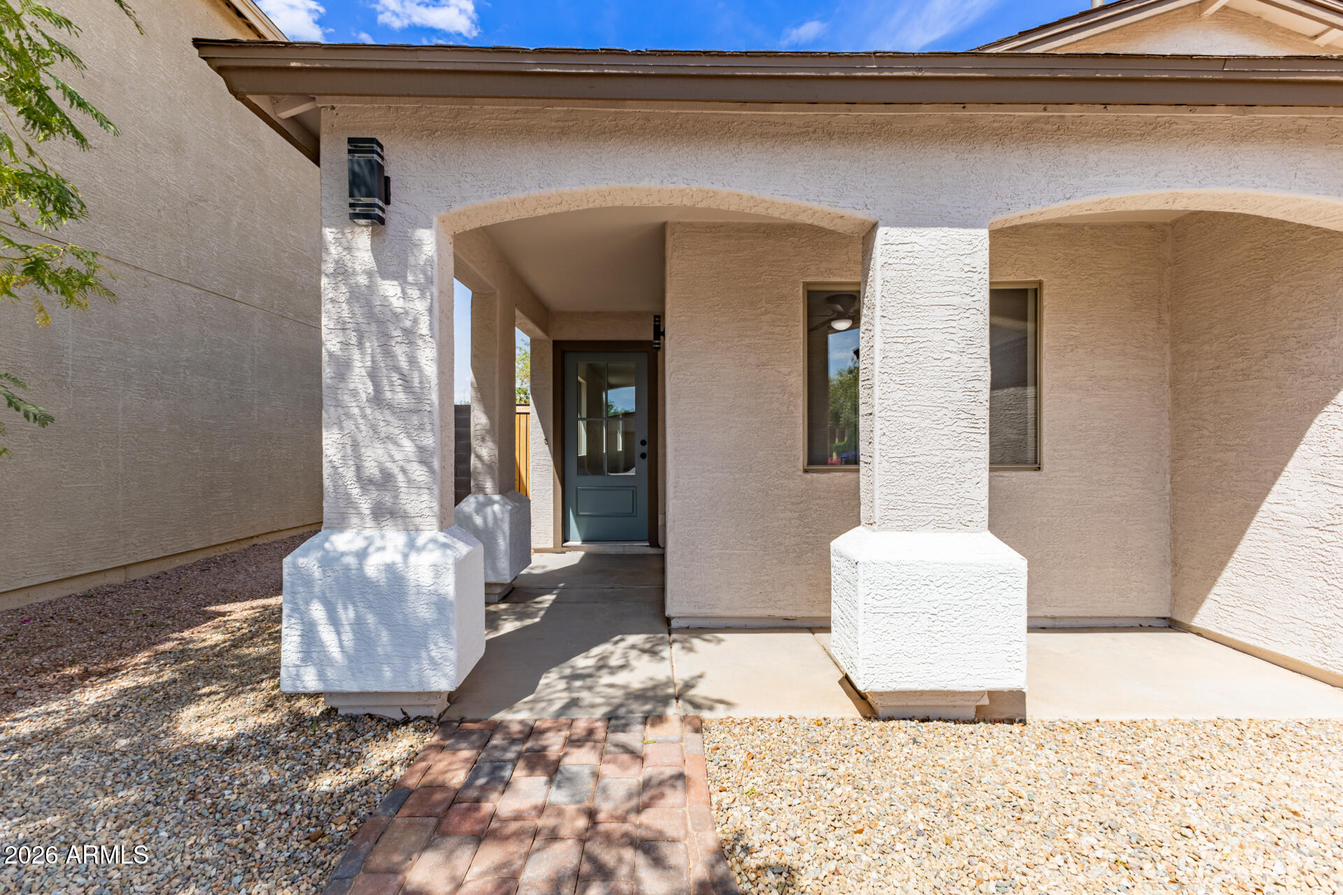 990 E Desert Rose Trail