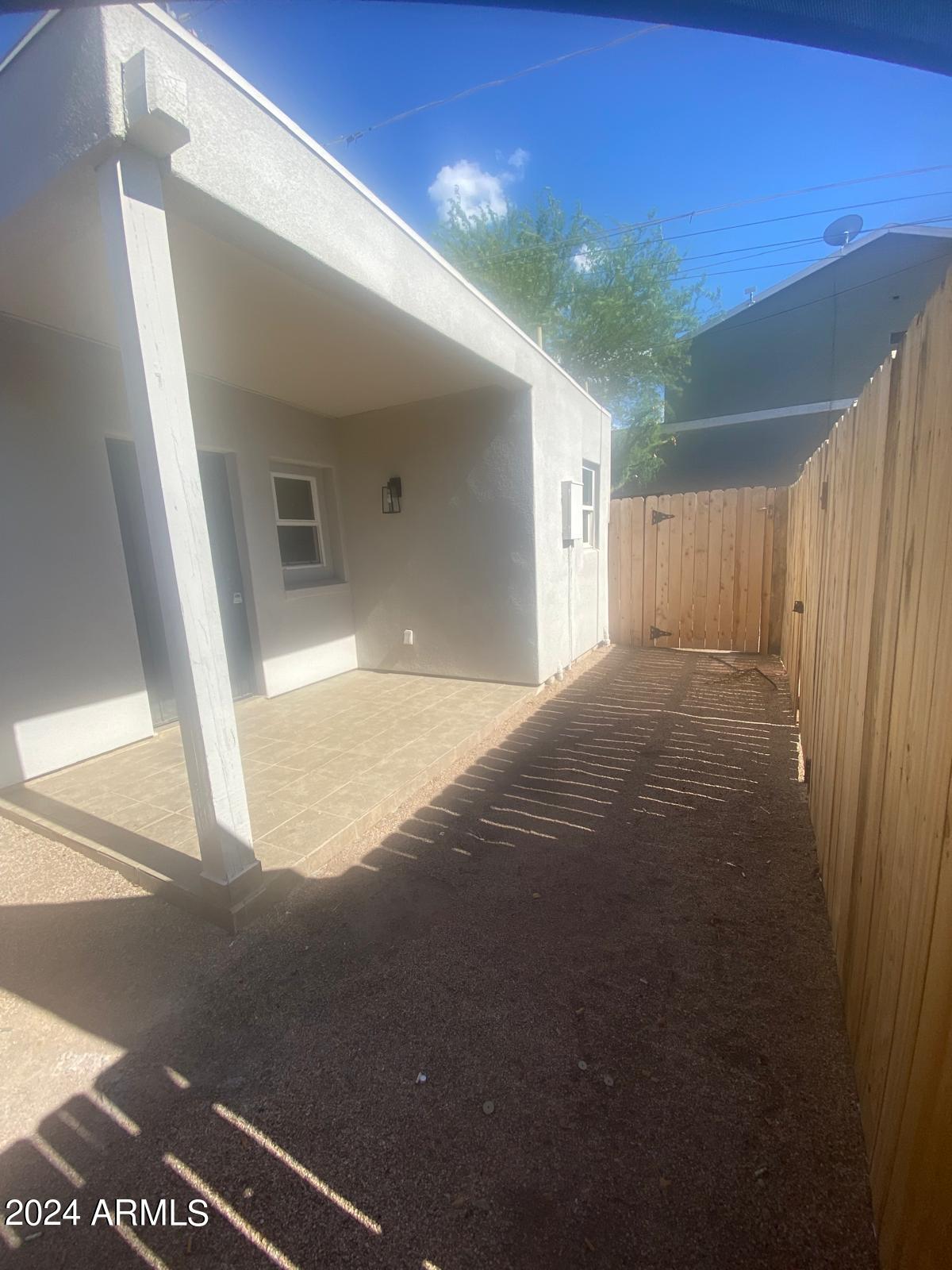 1613 W MOUNTAIN VIEW Road B