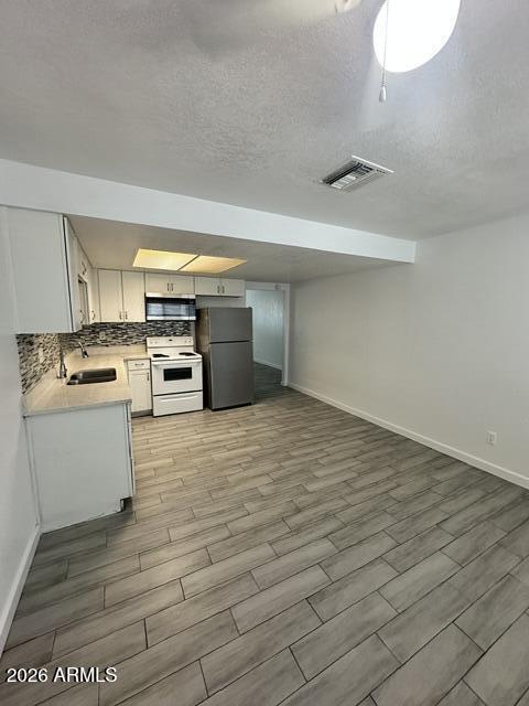 5318 W Turney Avenue Unit 3