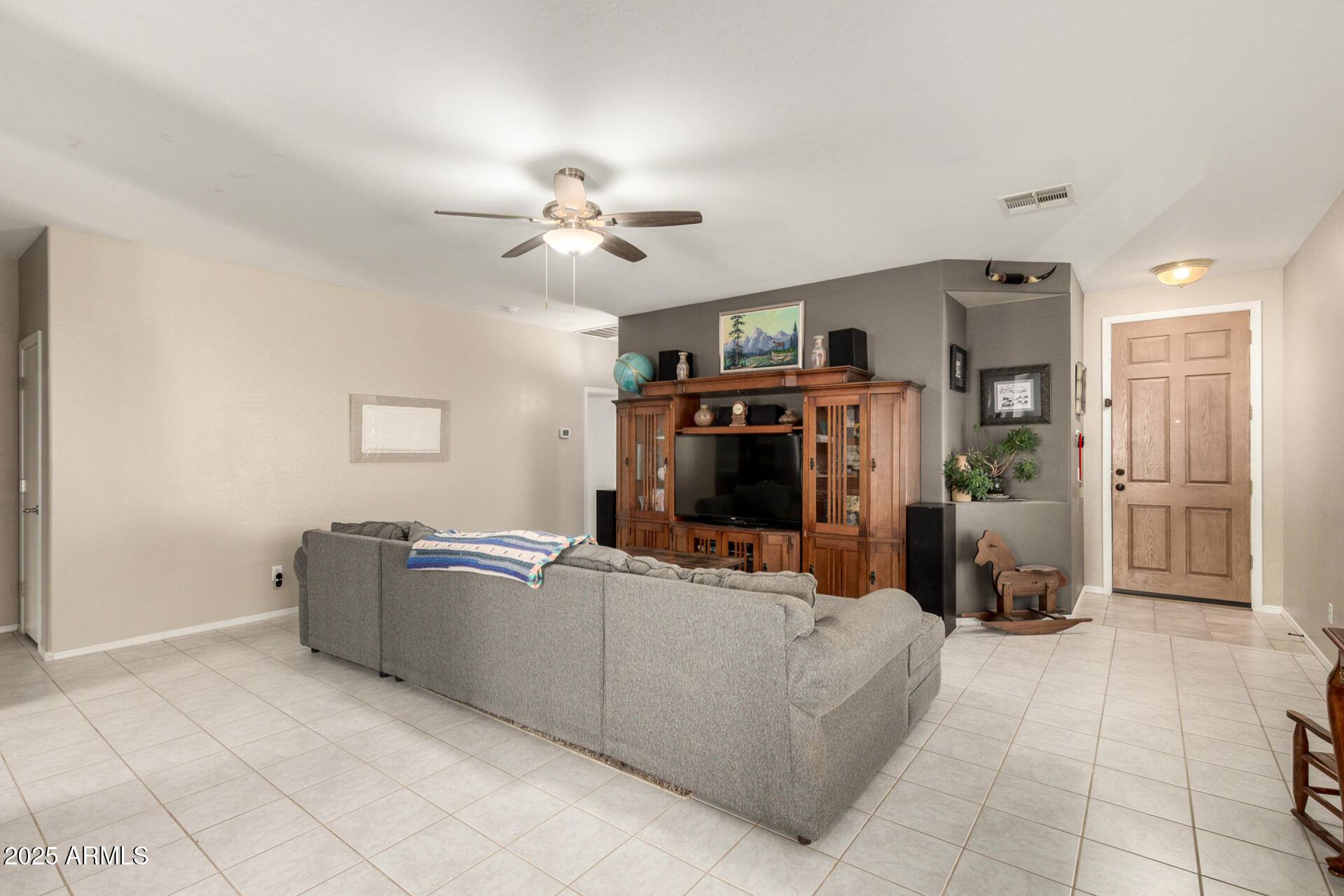 189 E SHAWNEE Road