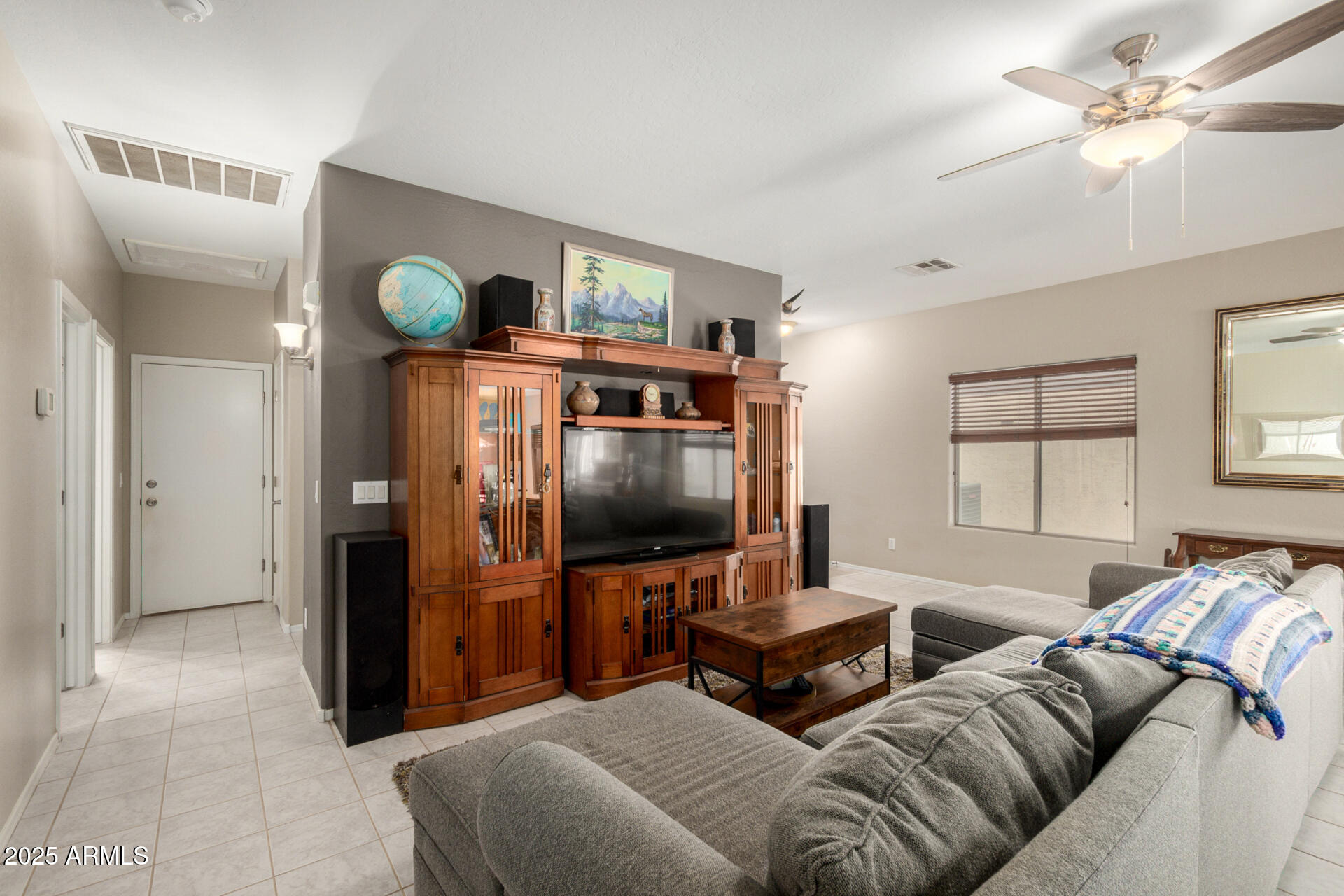 189 E SHAWNEE Road