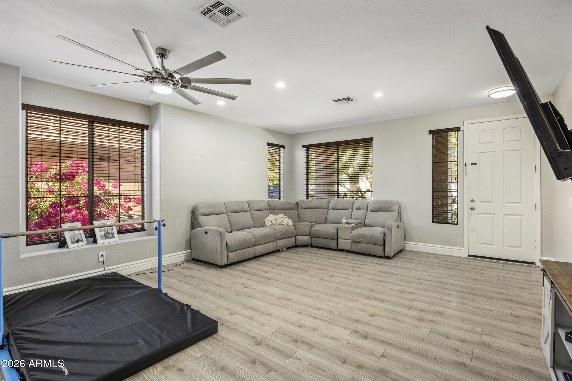 3369 W Hemingway Lane