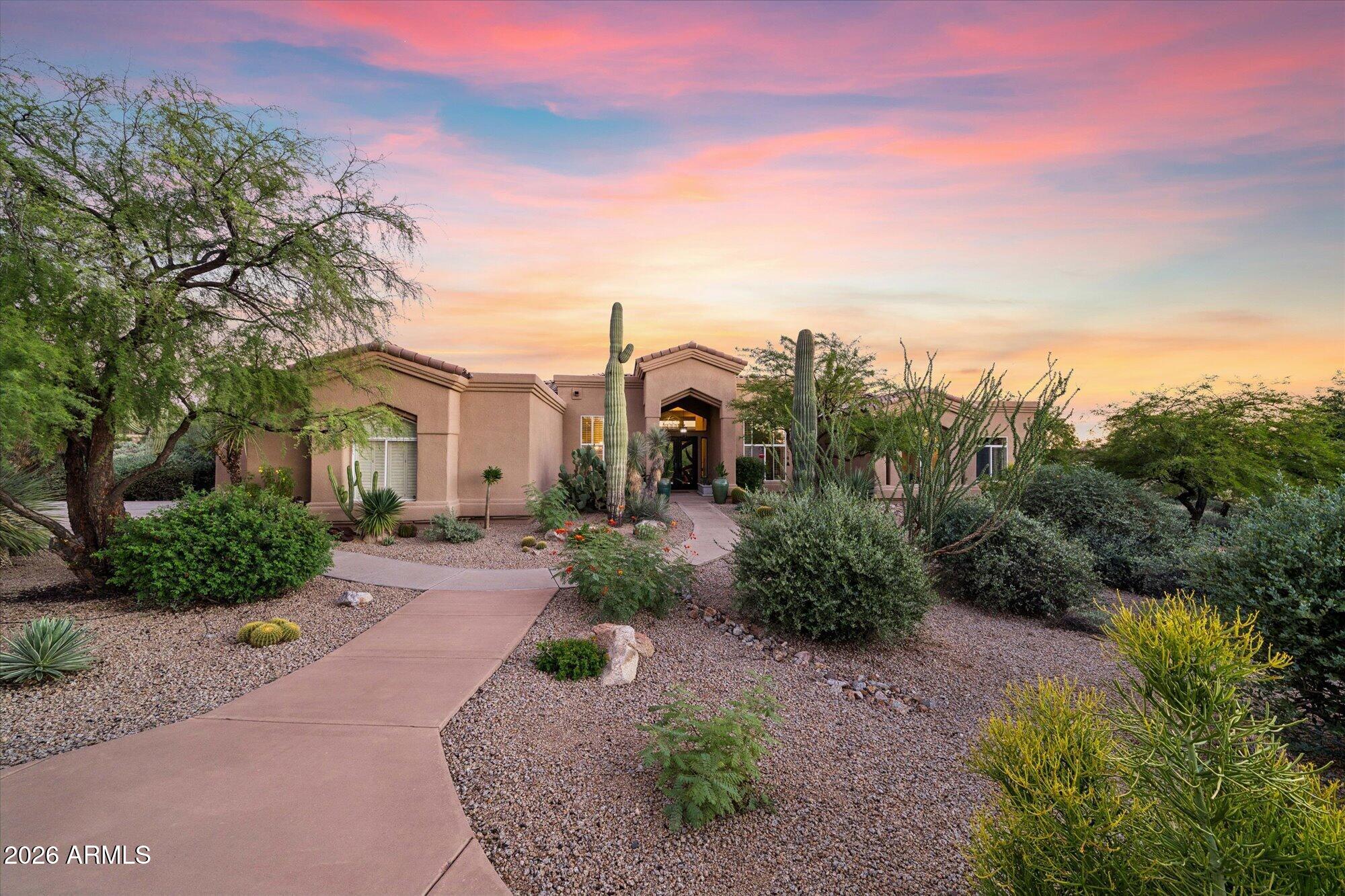 10231 E Saddle Horn Trail