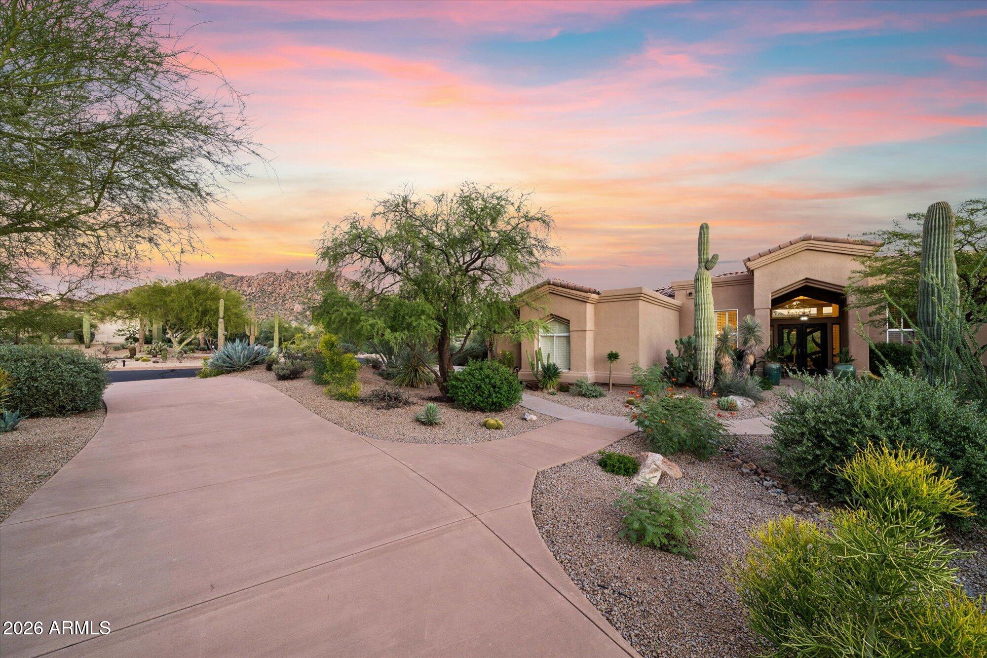 10231 E Saddle Horn Trail