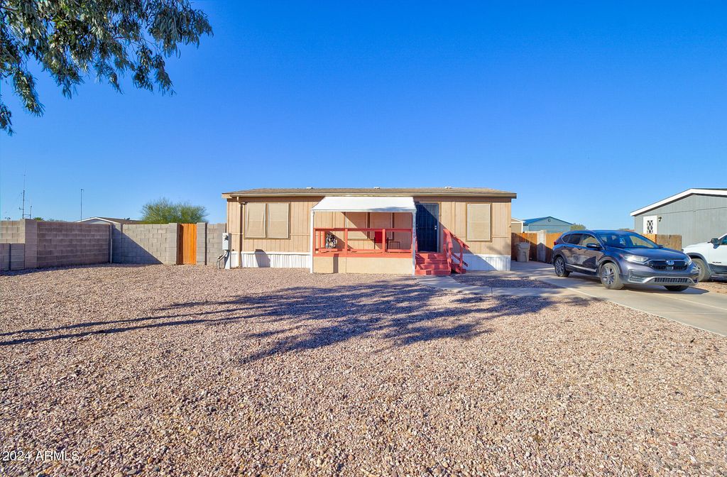 Photo of 16340 S Lunar Road, Arizona City, AZ 85123 (MLS # 6919295)